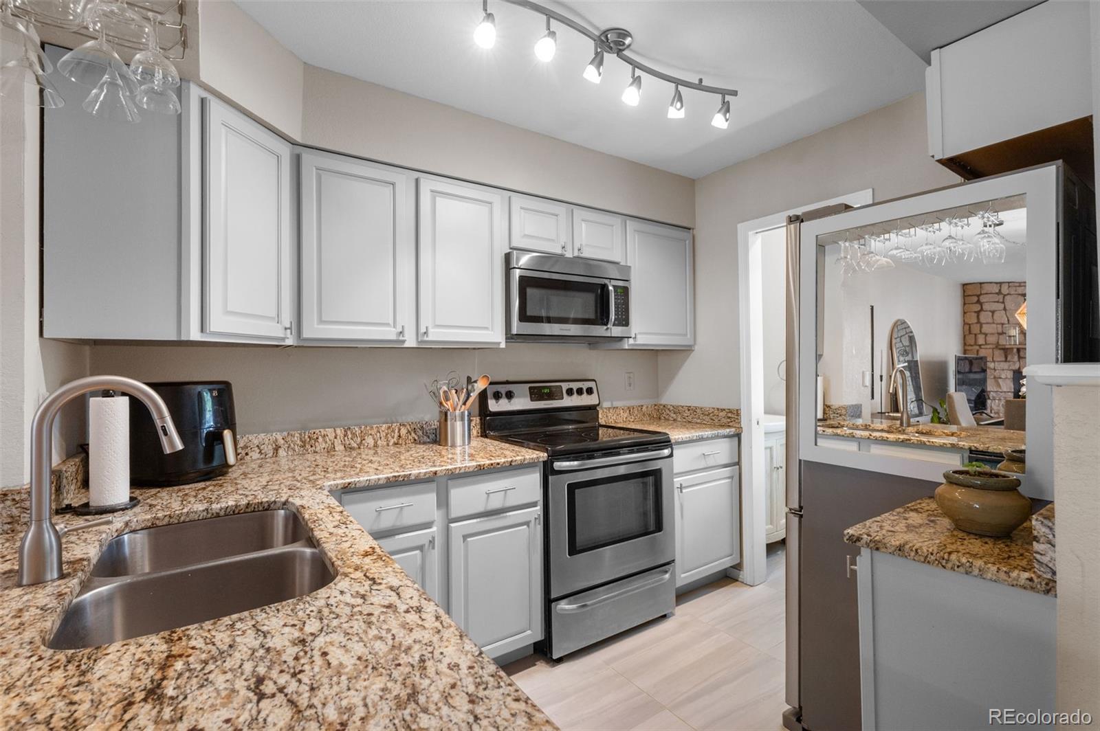 MLS Image #5 for 2793 e nichols circle,littleton, Colorado