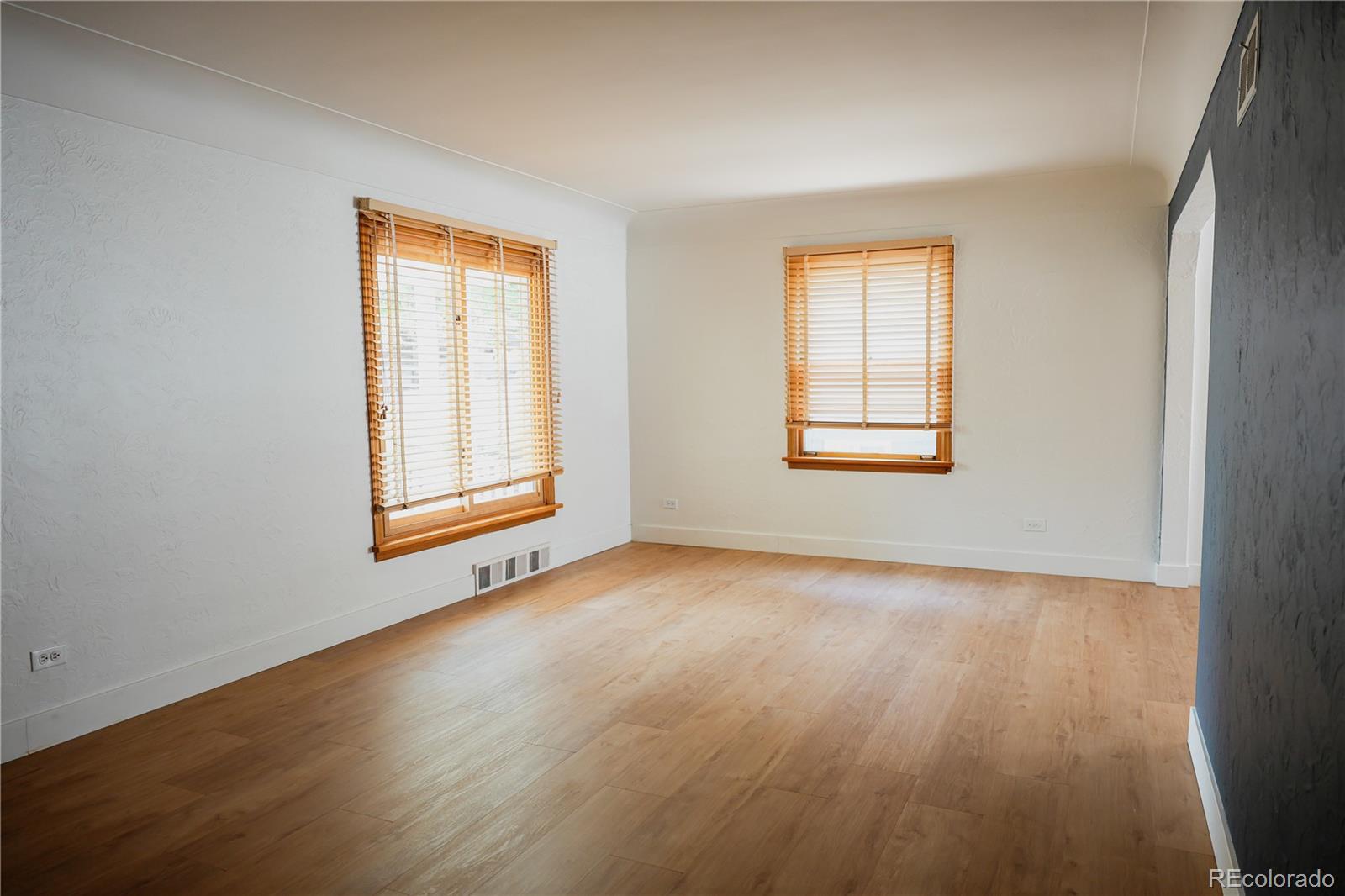 MLS Image #3 for 3019 s logan street,englewood, Colorado