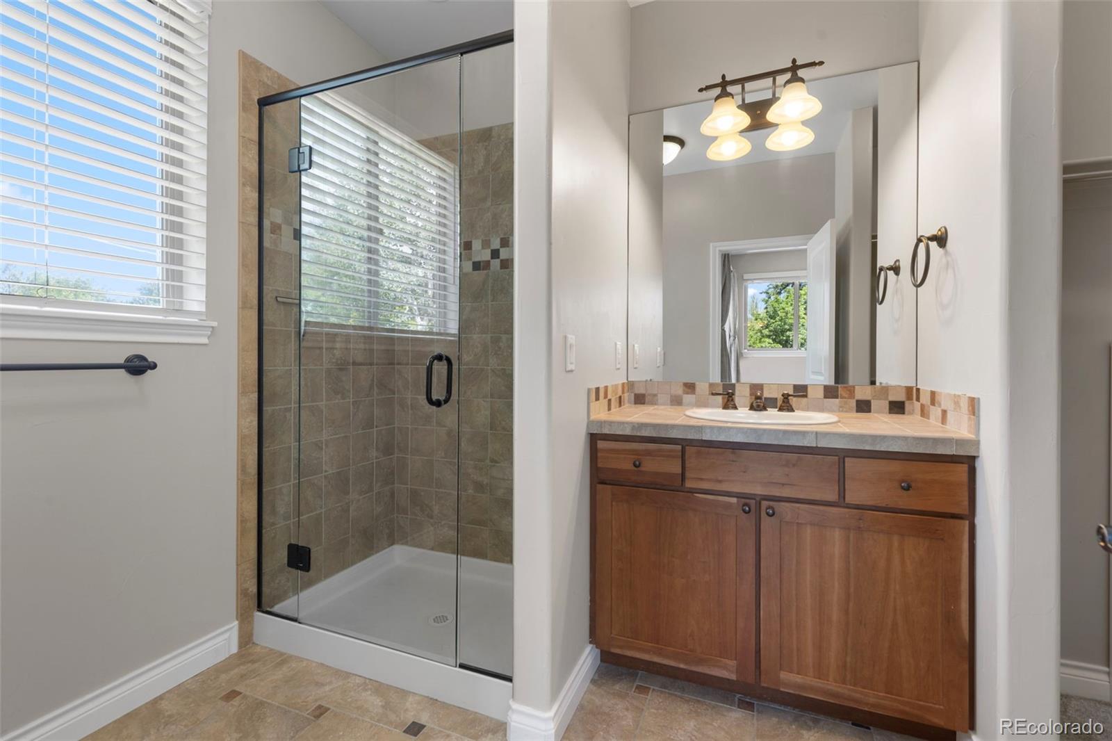 MLS Image #33 for 2020 s washington street,denver, Colorado