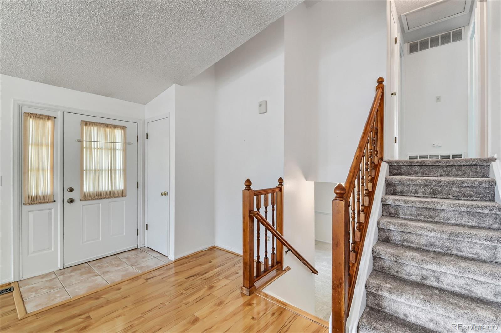 MLS Image #2 for 11713  briarwood drive,denver, Colorado