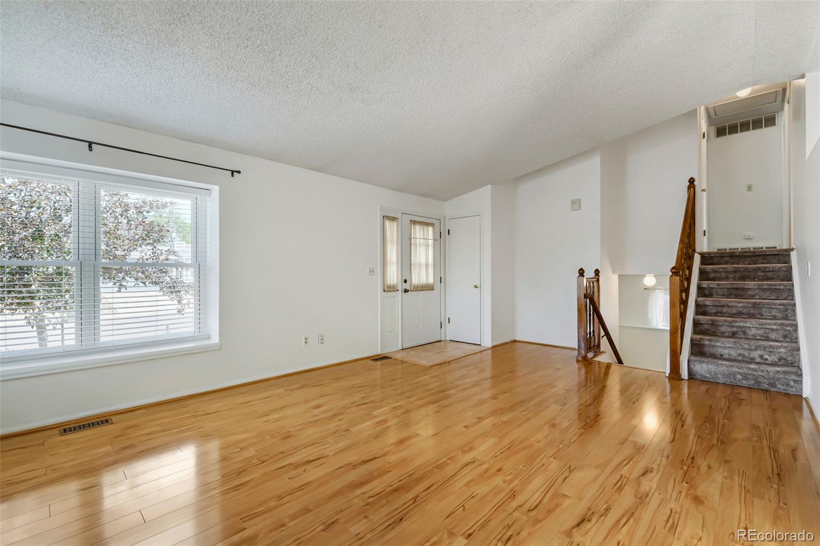 MLS Image #26 for 11713  briarwood drive,denver, Colorado