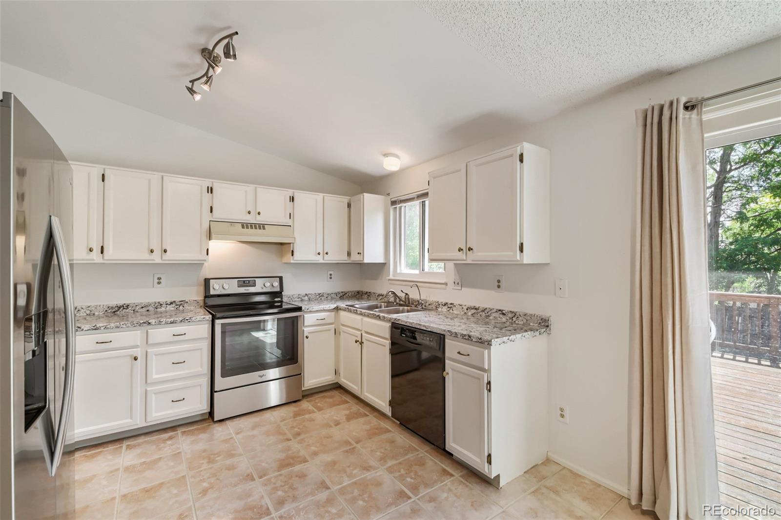 MLS Image #5 for 11713  briarwood drive,denver, Colorado