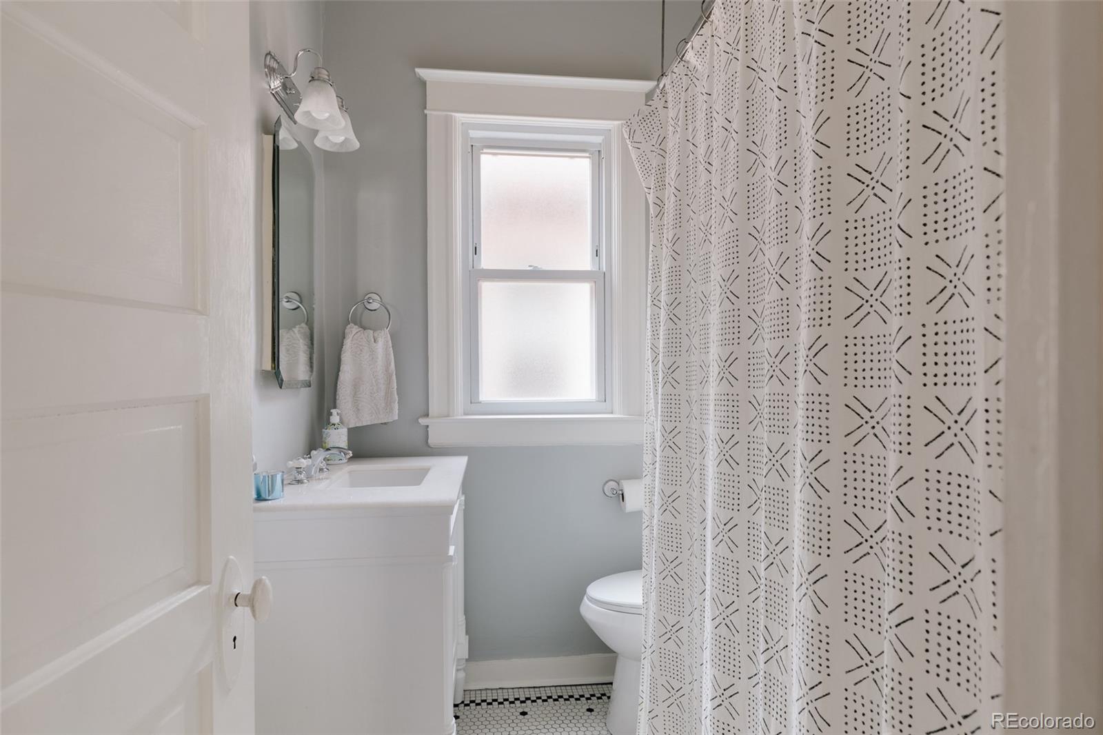 MLS Image #21 for 210 s emerson street,denver, Colorado