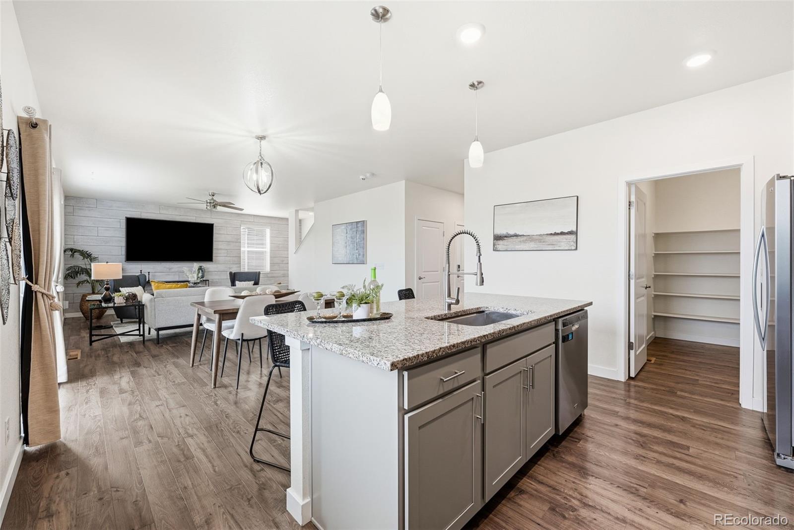 MLS Image #8 for 7438 e 157th avenue,thornton, Colorado