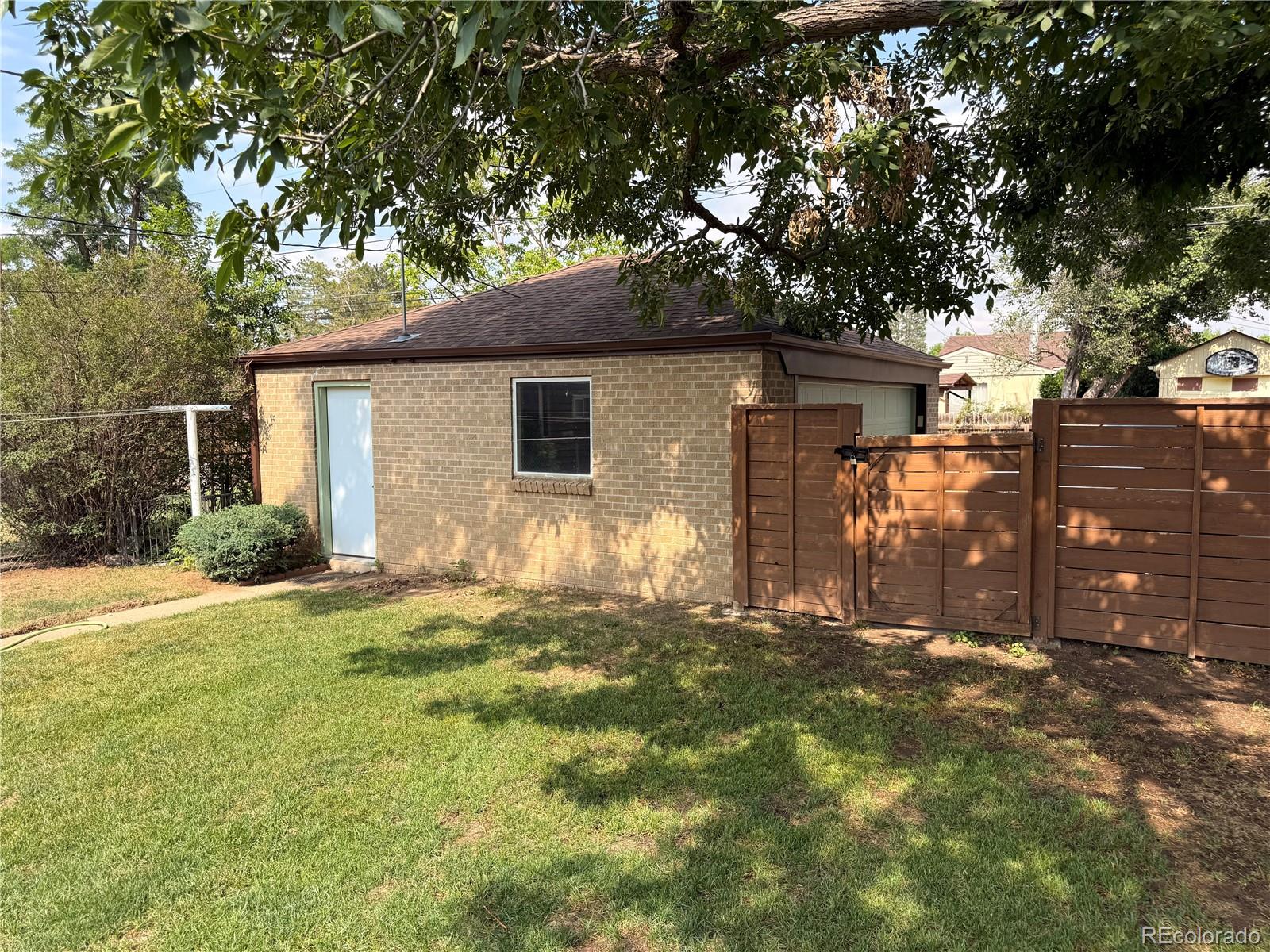 MLS Image #14 for 3060  dahlia street,denver, Colorado