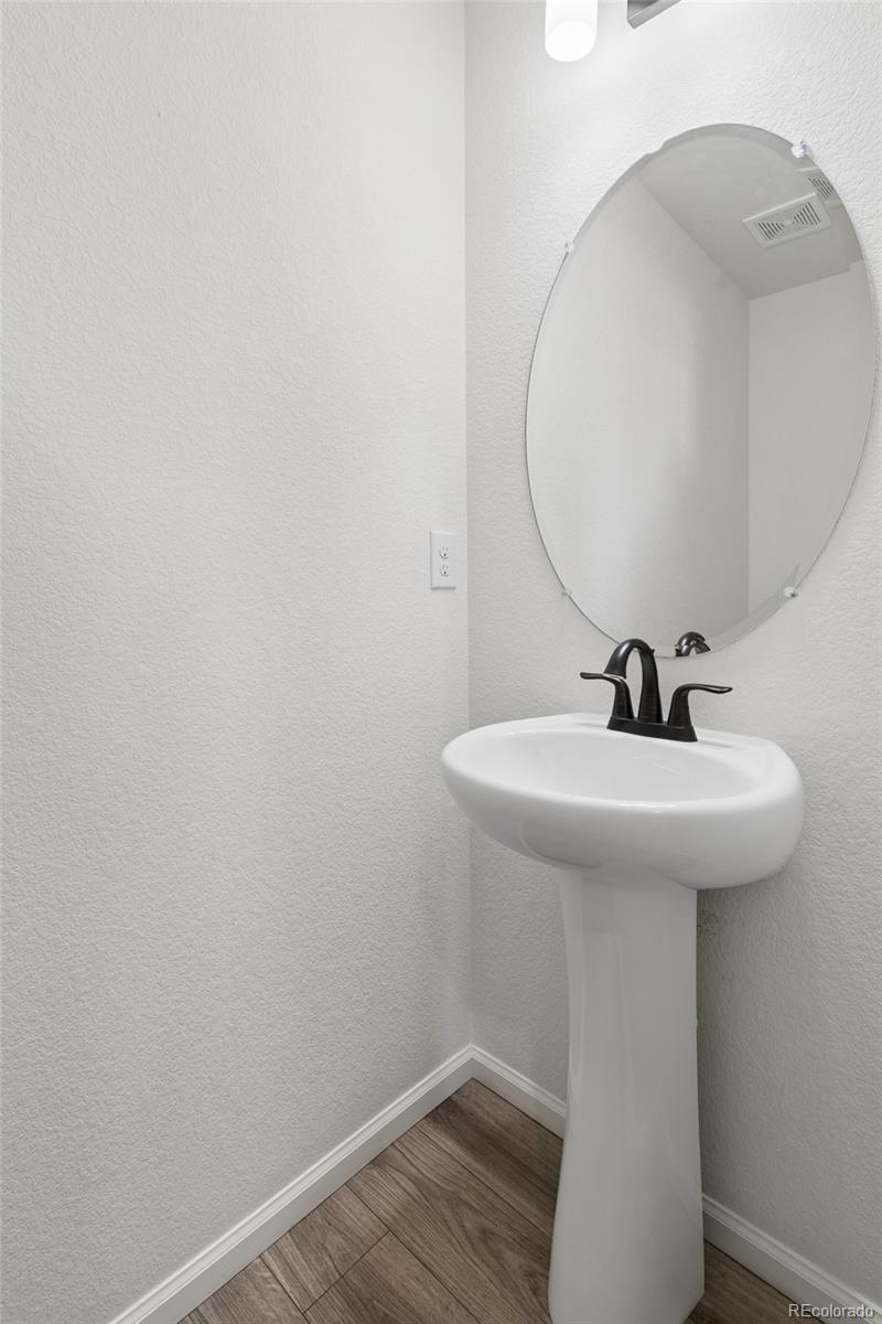 MLS Image #12 for 10115  yampa court,commerce city, Colorado