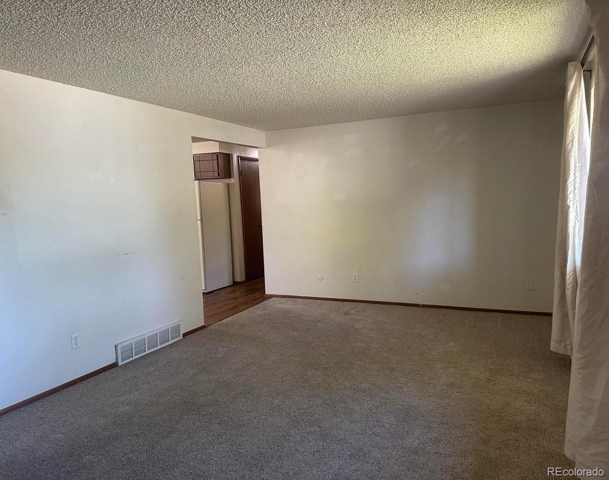MLS Image #2 for 820 w 30th street,loveland, Colorado