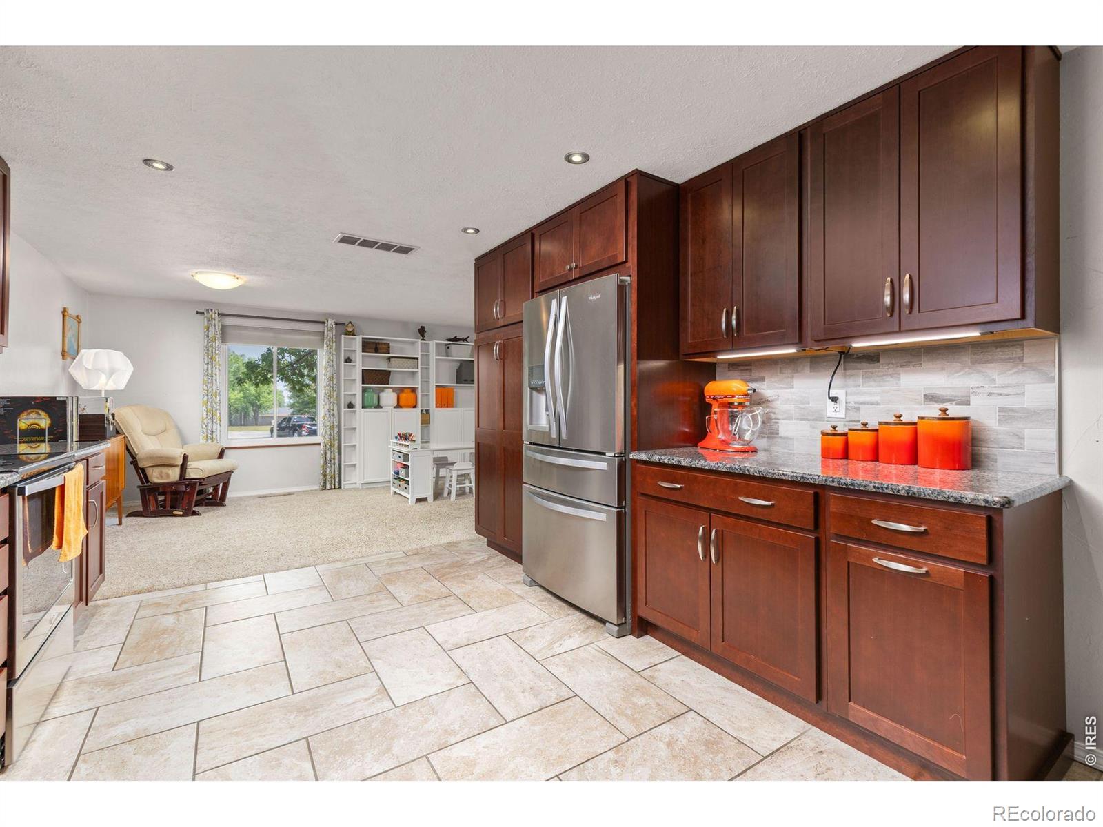 MLS Image #9 for 701  drift place,longmont, Colorado