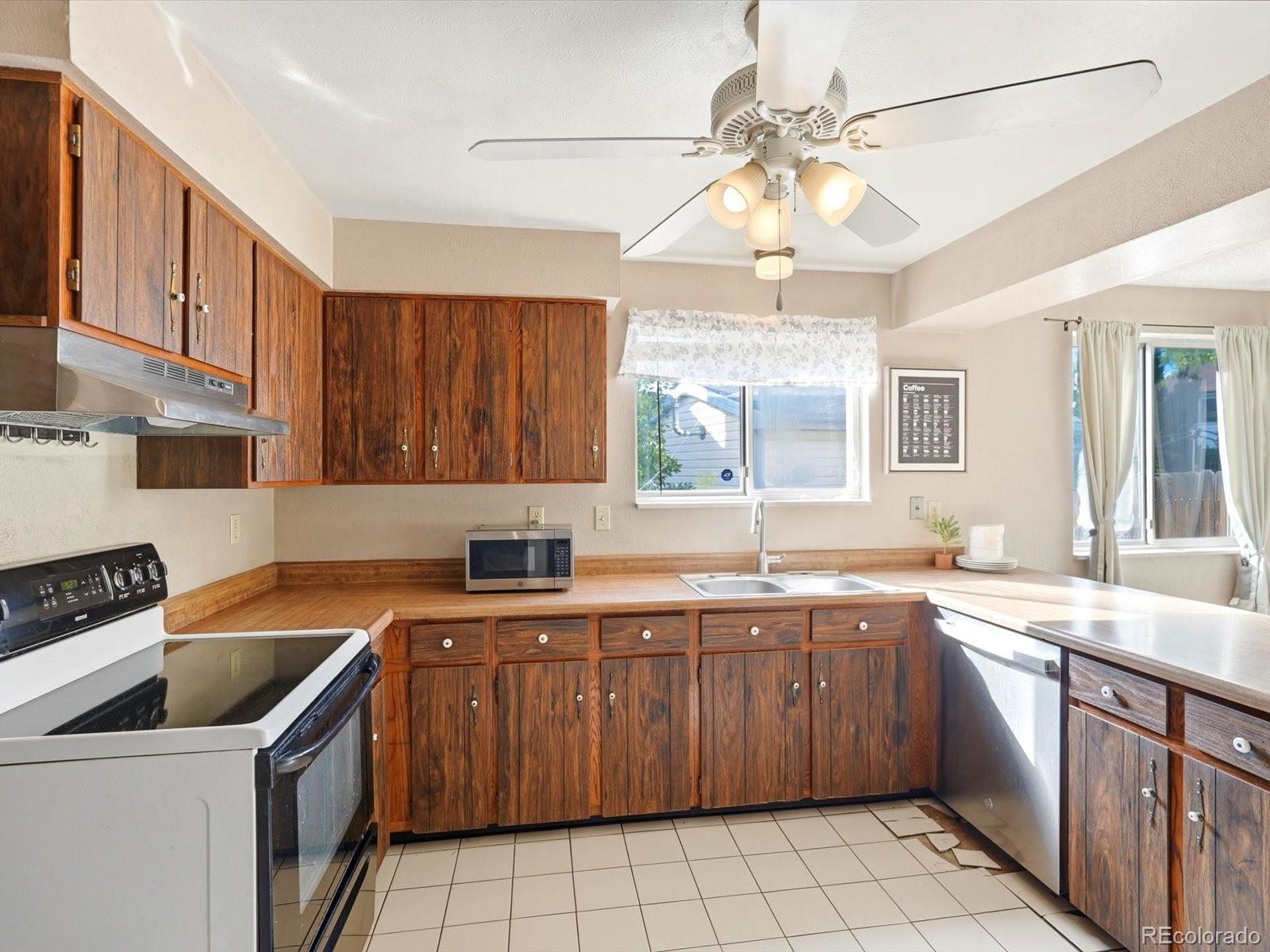 MLS Image #9 for 8220  hoyt way,arvada, Colorado