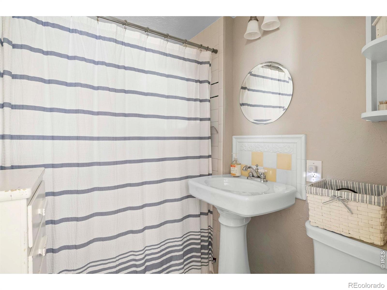 MLS Image #14 for 548 w 5th street,loveland, Colorado