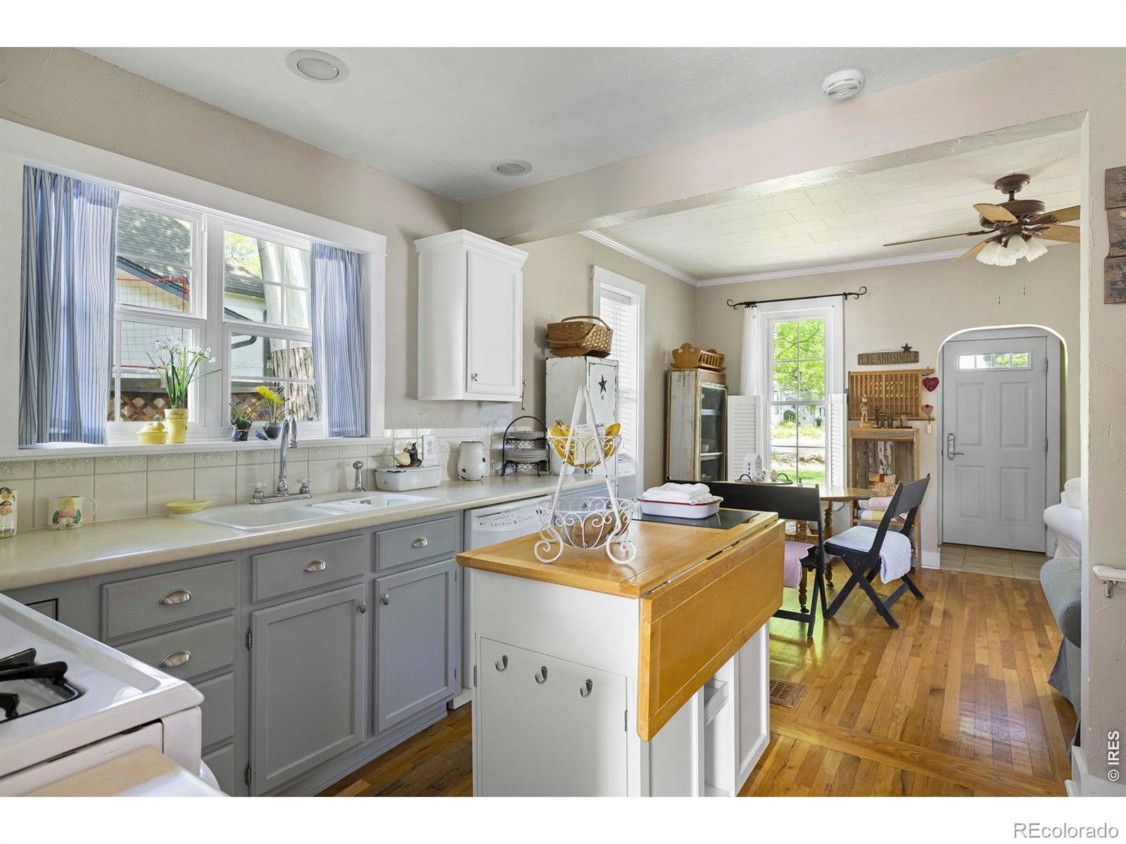 MLS Image #8 for 548 w 5th street,loveland, Colorado