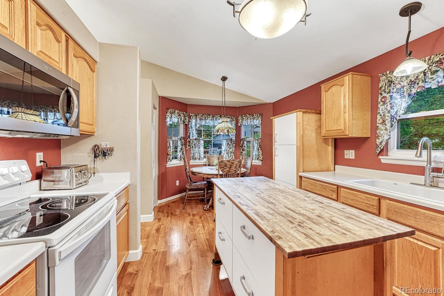 MLS Image #6 for 5376 s routt way,littleton, Colorado
