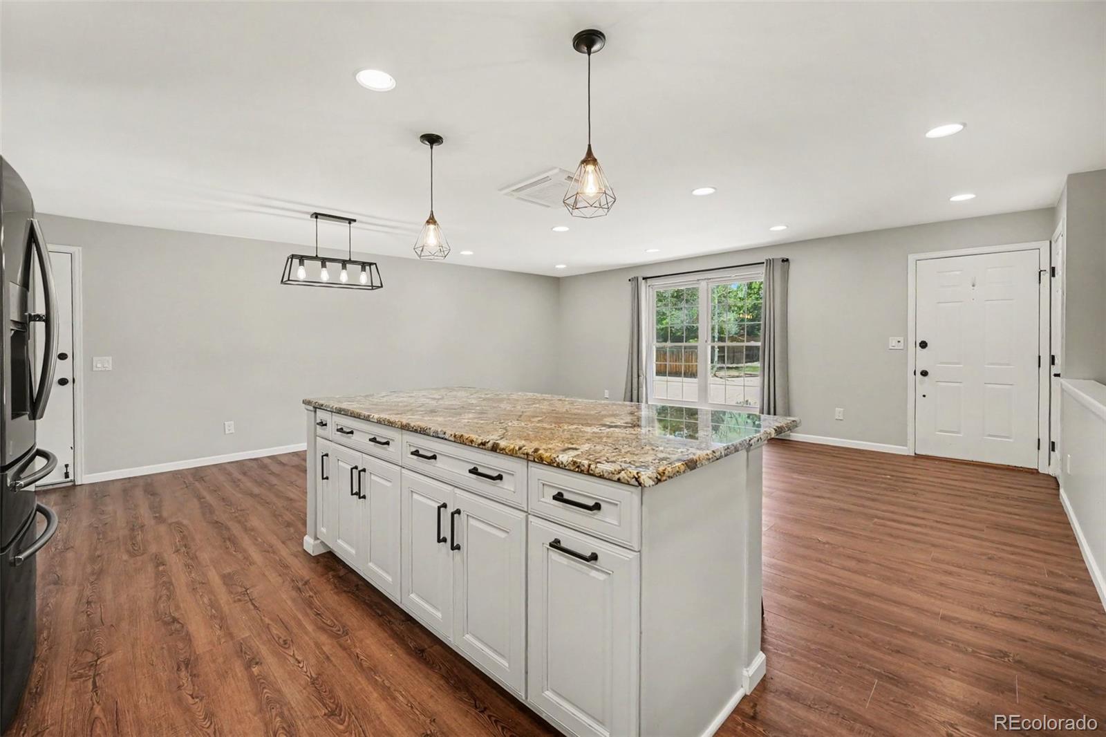 MLS Image #4 for 7976 s flower street,littleton, Colorado