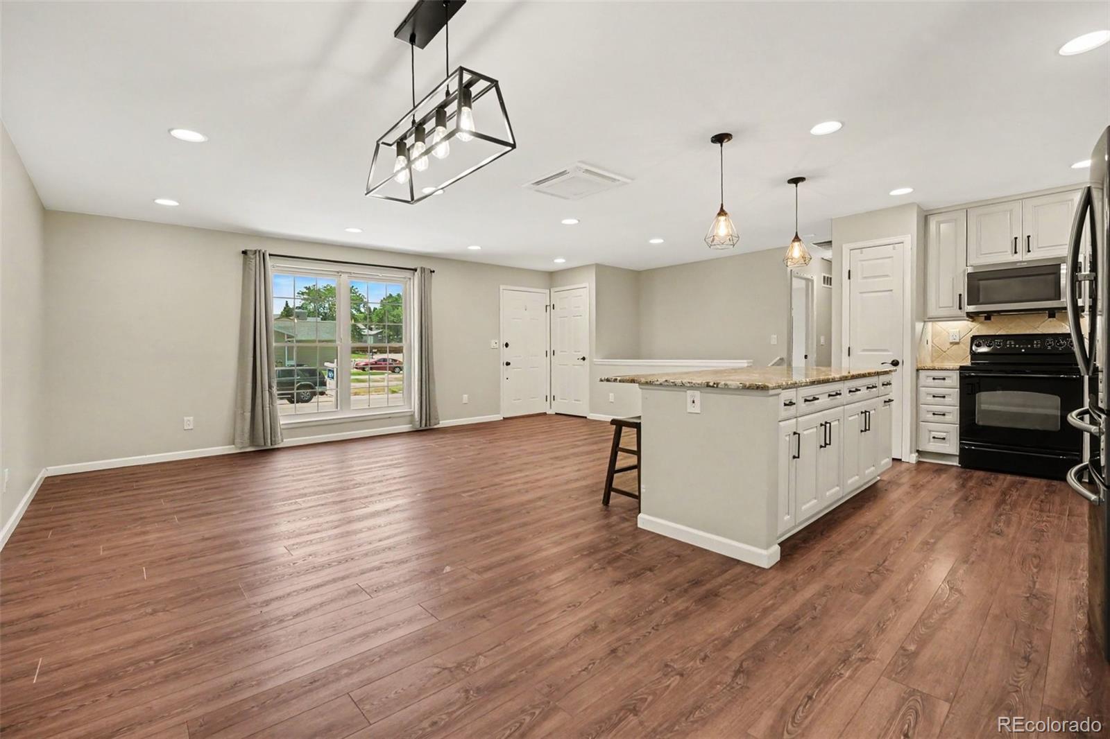MLS Image #6 for 7976 s flower street,littleton, Colorado