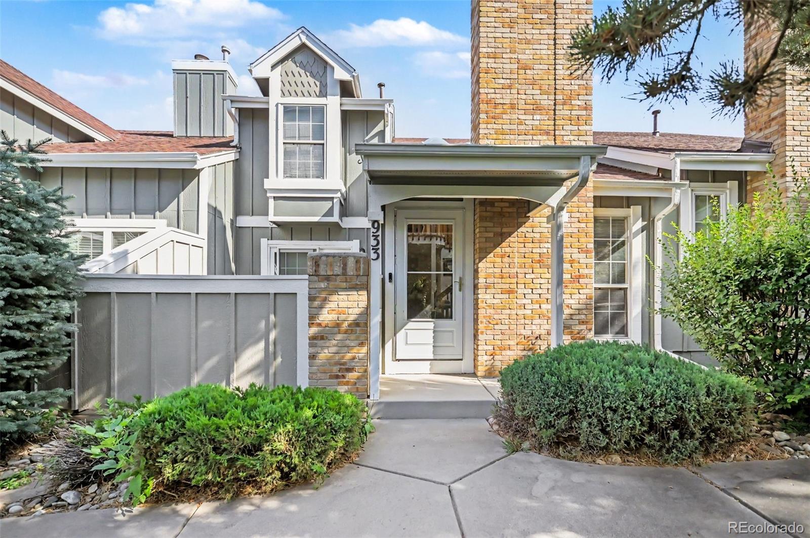 MLS Image #1 for 933 s evanston circle ,aurora, Colorado