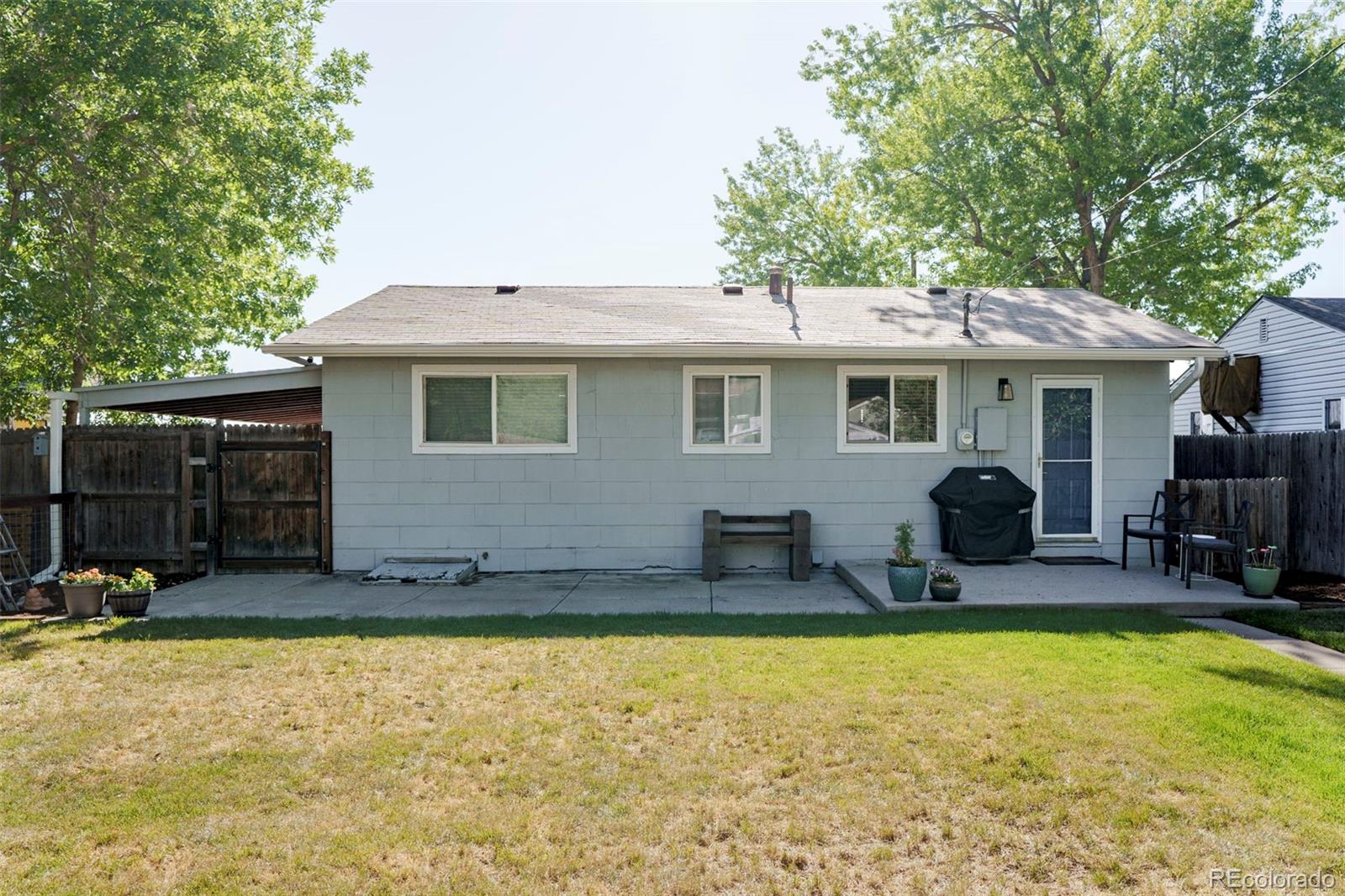 MLS Image #17 for 2103 s hazel court,denver, Colorado