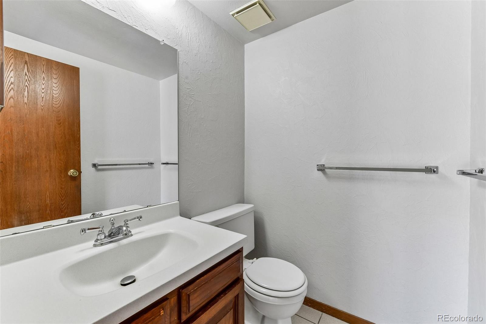 MLS Image #11 for 4310 s dillon street,aurora, Colorado