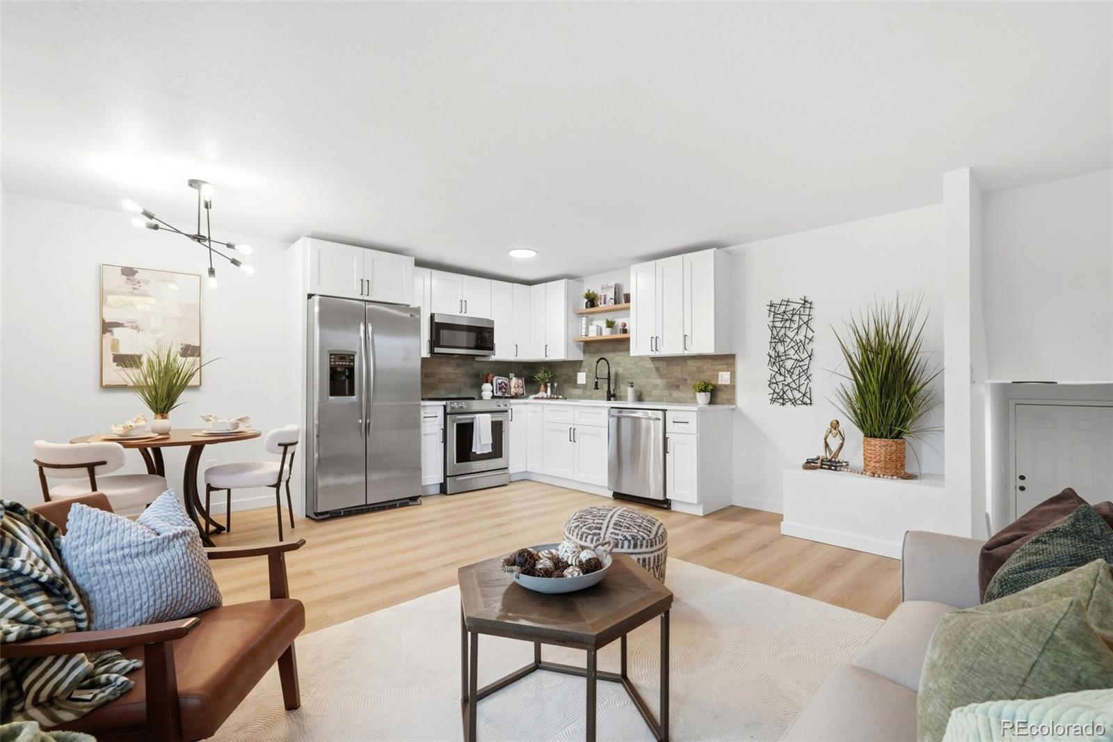 MLS Image #4 for 770 w cleveland circle,lafayette, Colorado