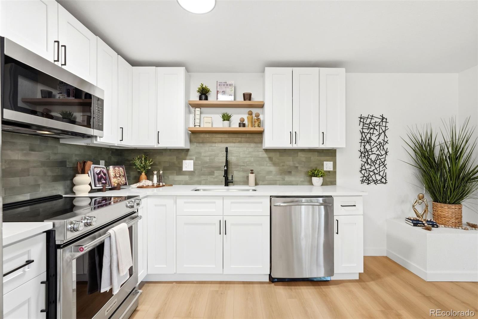 MLS Image #5 for 770 w cleveland circle,lafayette, Colorado