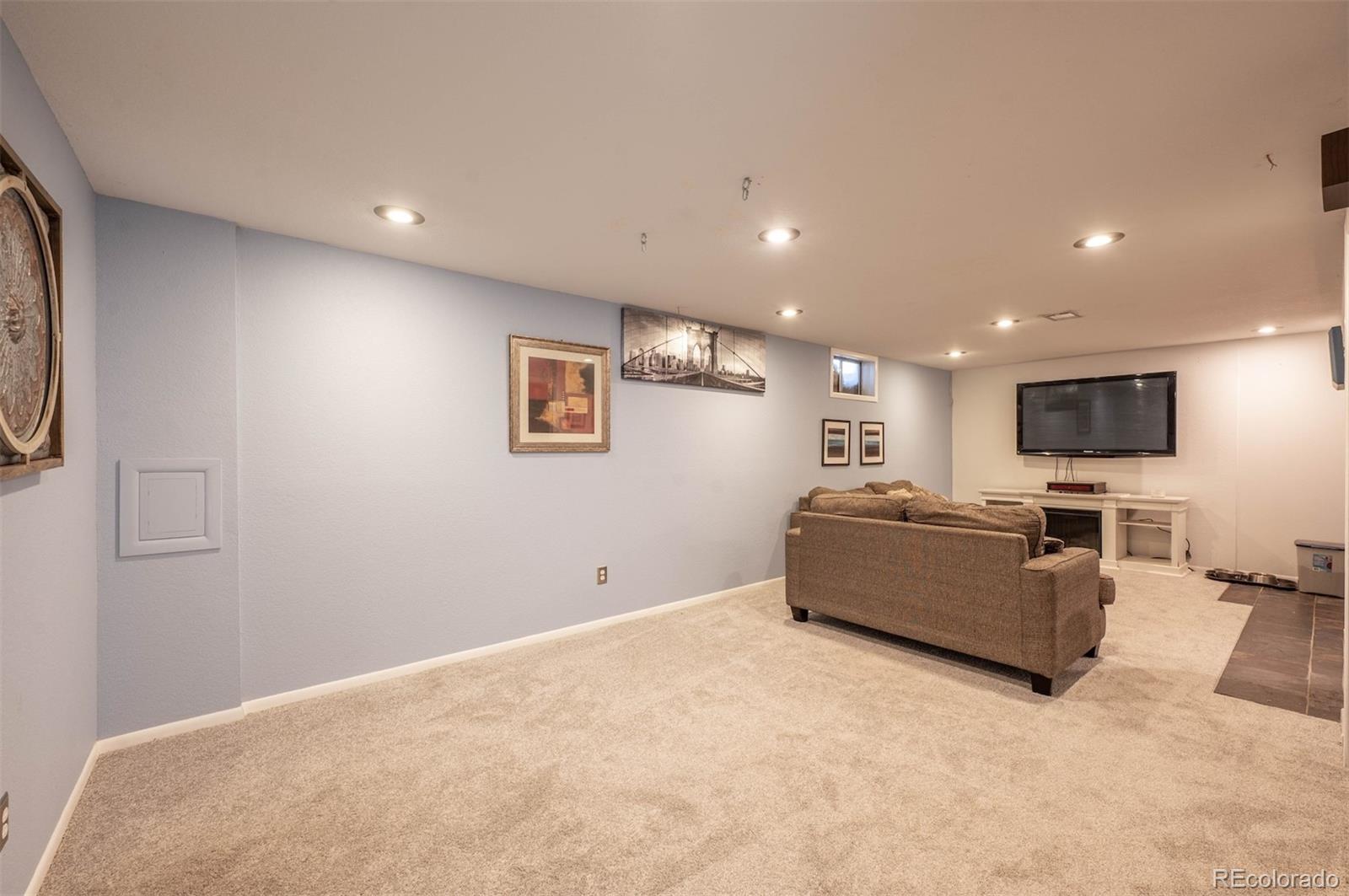 MLS Image #19 for 918 s bross street,longmont, Colorado