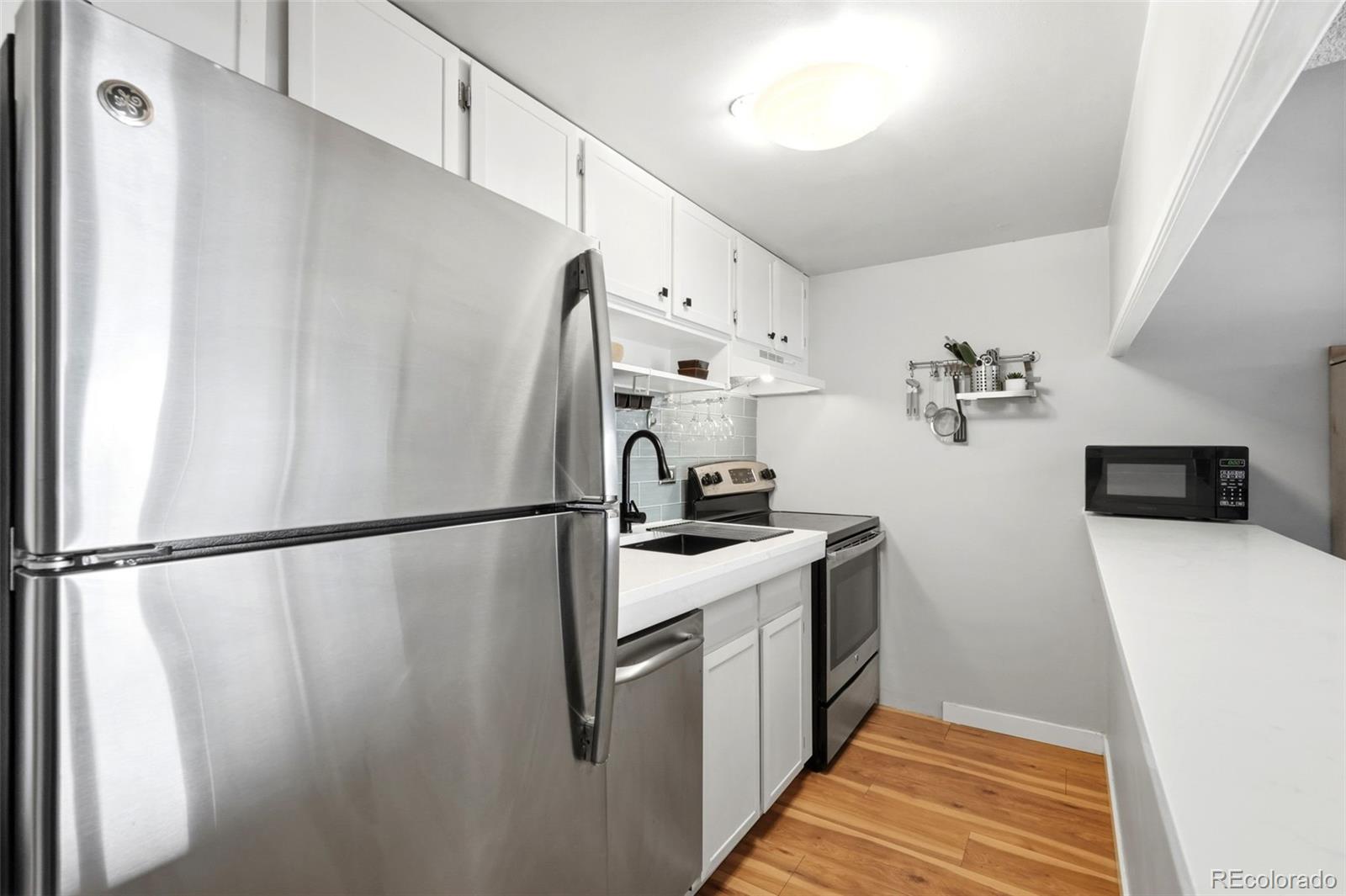MLS Image #7 for 1265  elizabeth street,denver, Colorado
