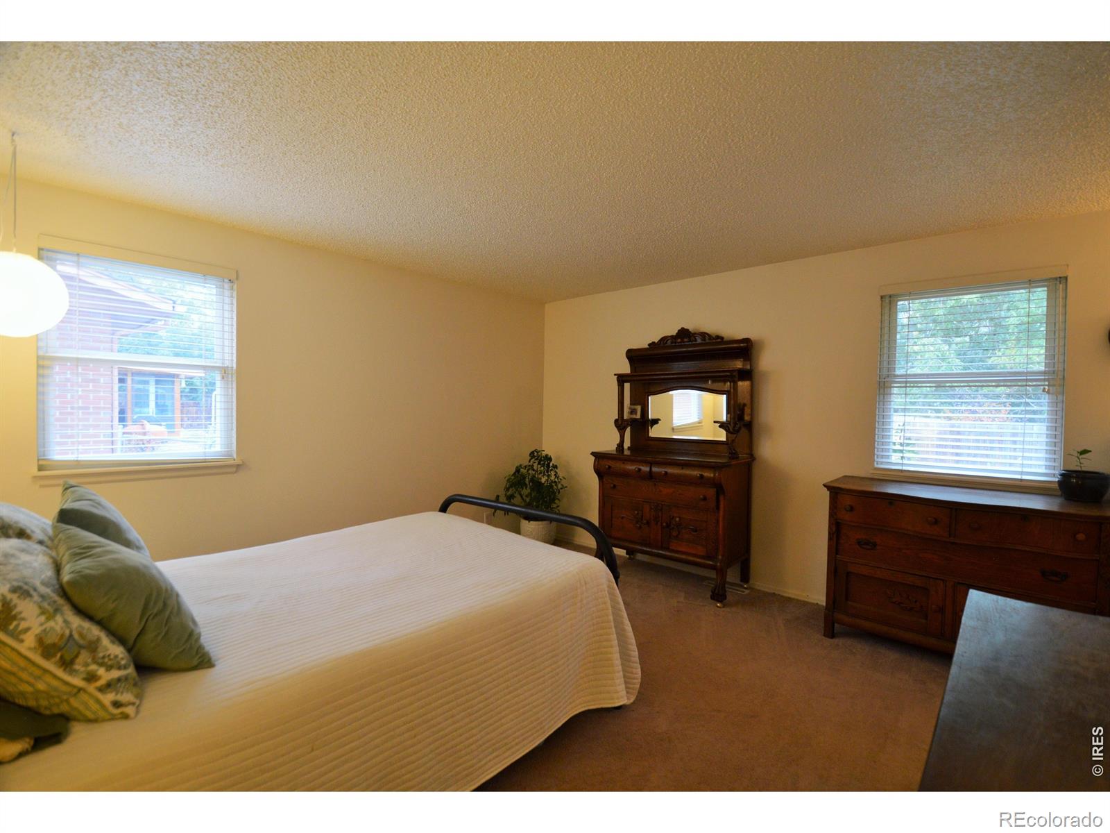 MLS Image #4 for 3814  columbia drive,longmont, Colorado