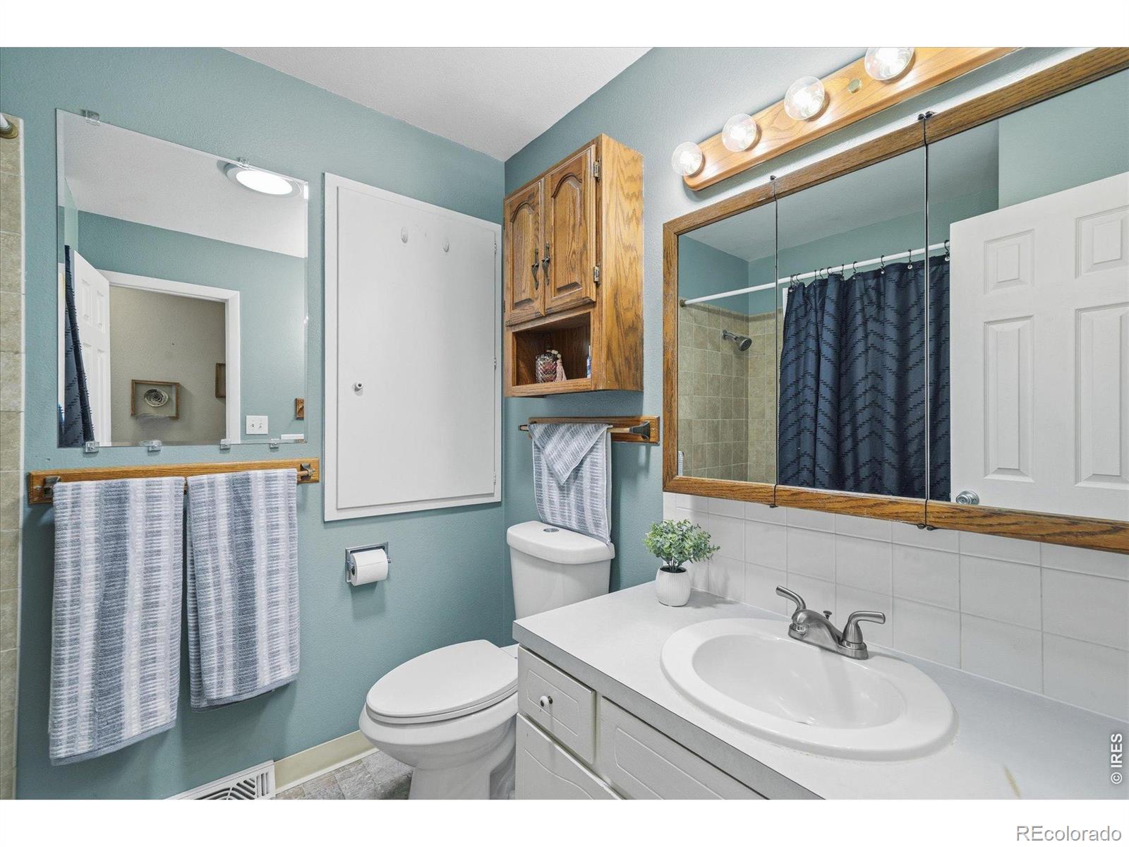 MLS Image #12 for 354 s 5th street,la salle, Colorado