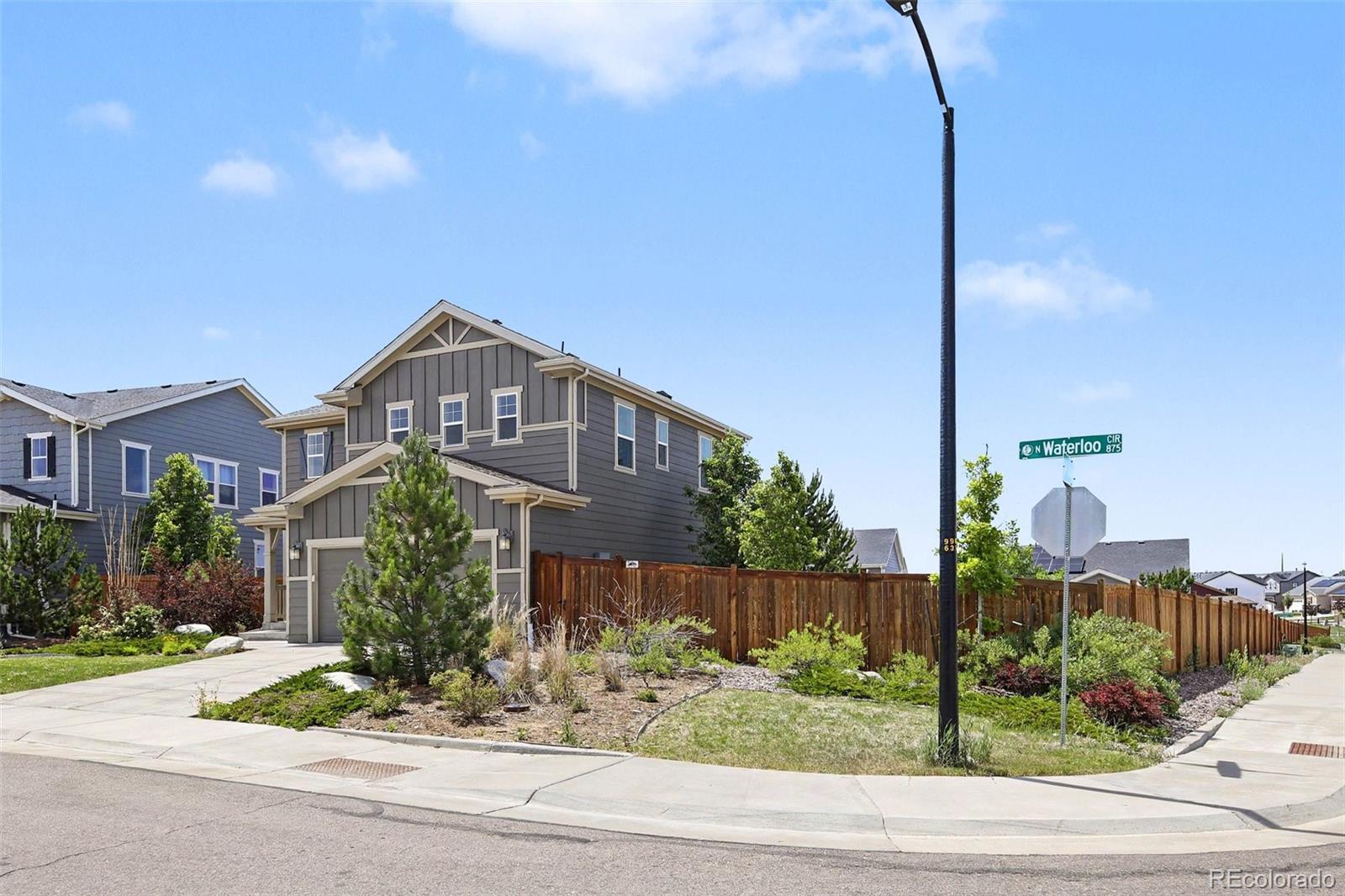 MLS Image #2 for 871 n waterloo circle,aurora, Colorado