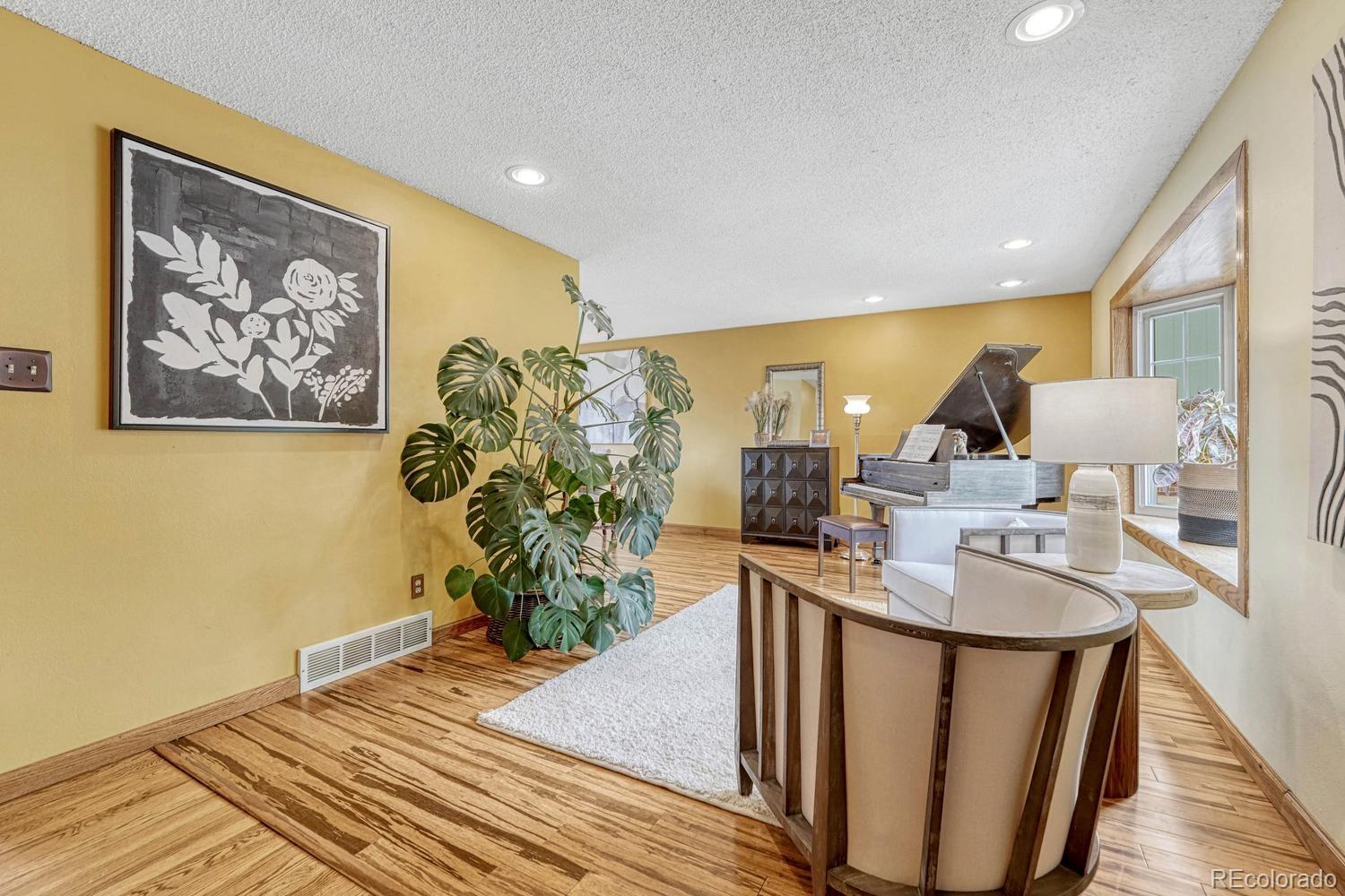 MLS Image #5 for 6744  coors street,arvada, Colorado