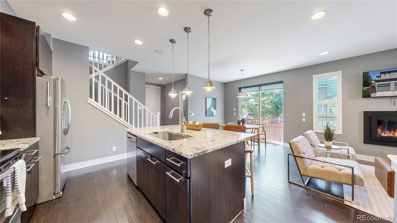 MLS Image #14 for 536 s vance court,lakewood, Colorado