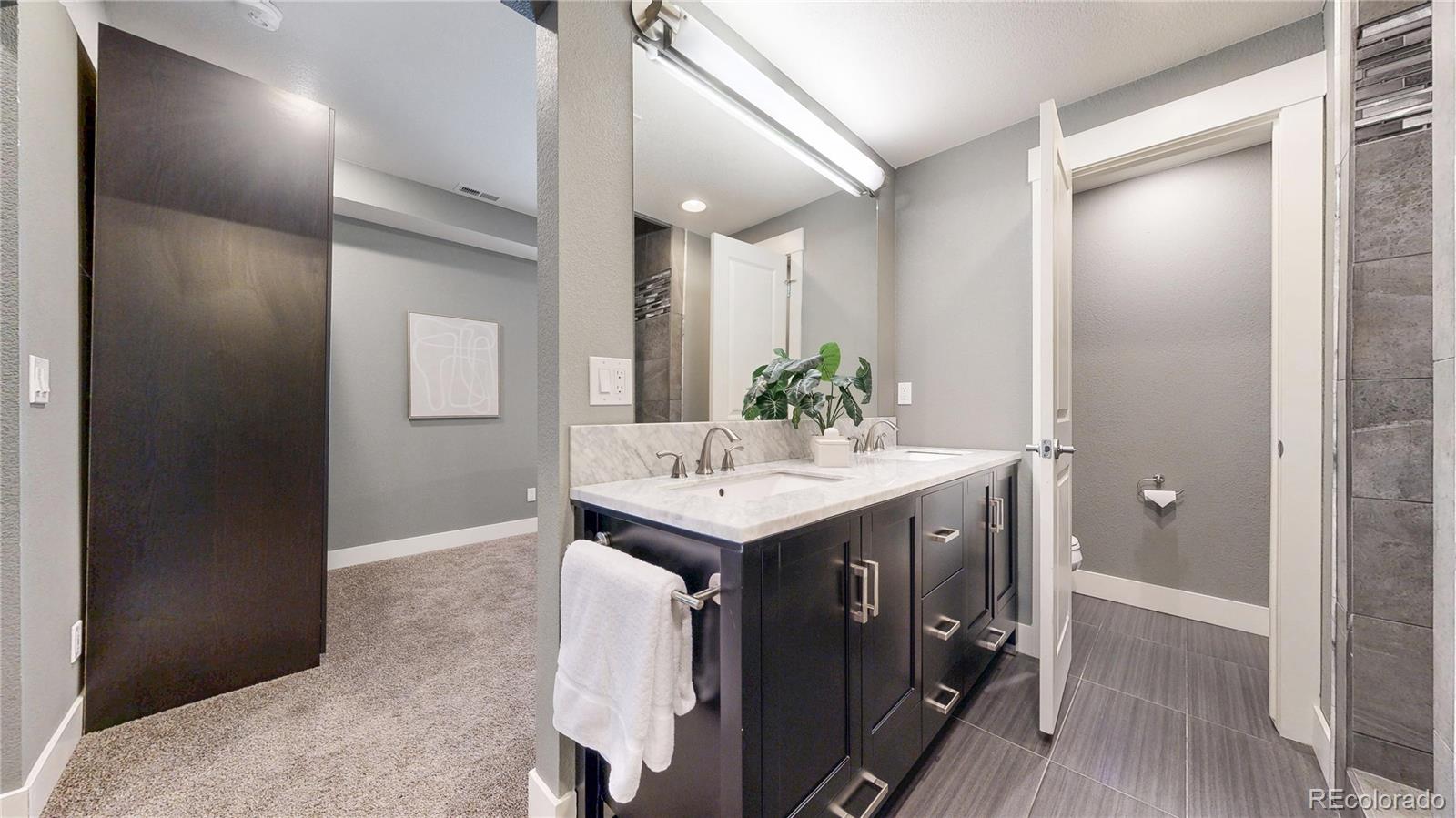 MLS Image #31 for 536 s vance court,lakewood, Colorado