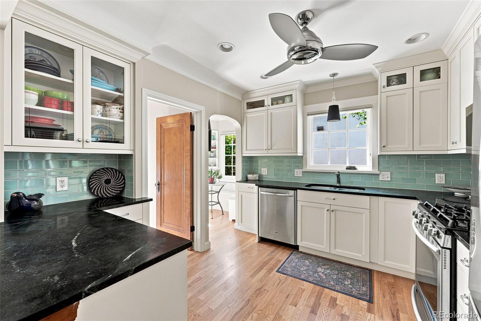 MLS Image #10 for 2318  albion street,denver, Colorado