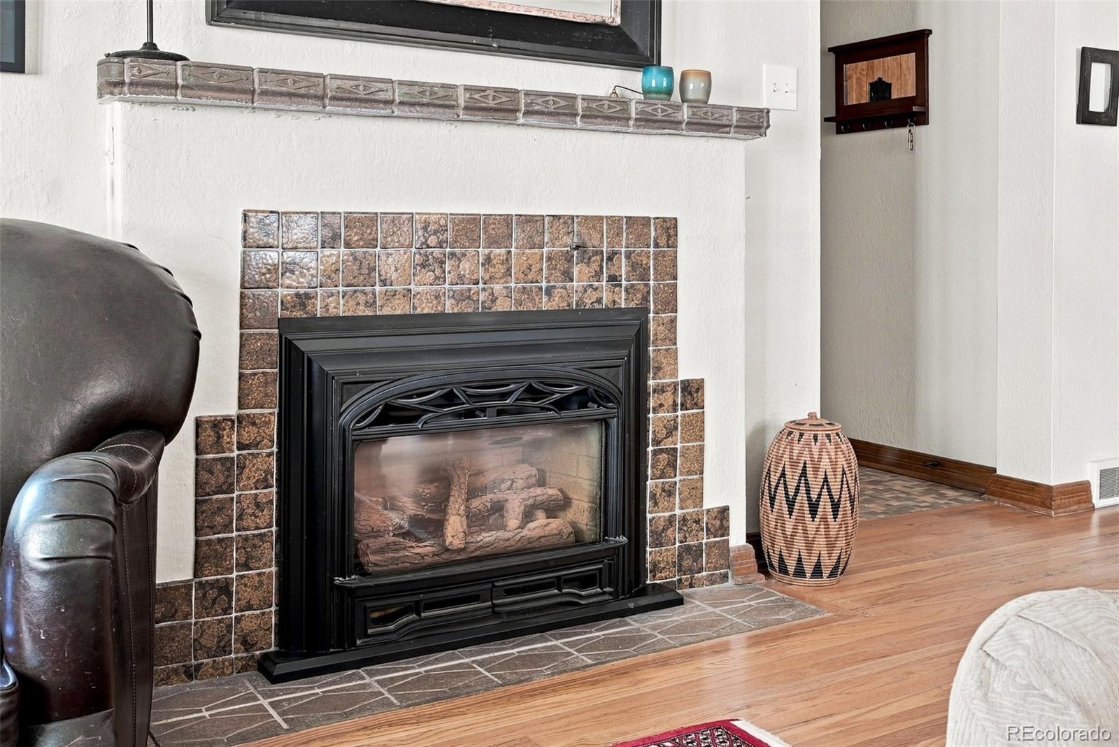 MLS Image #5 for 2318  albion street,denver, Colorado