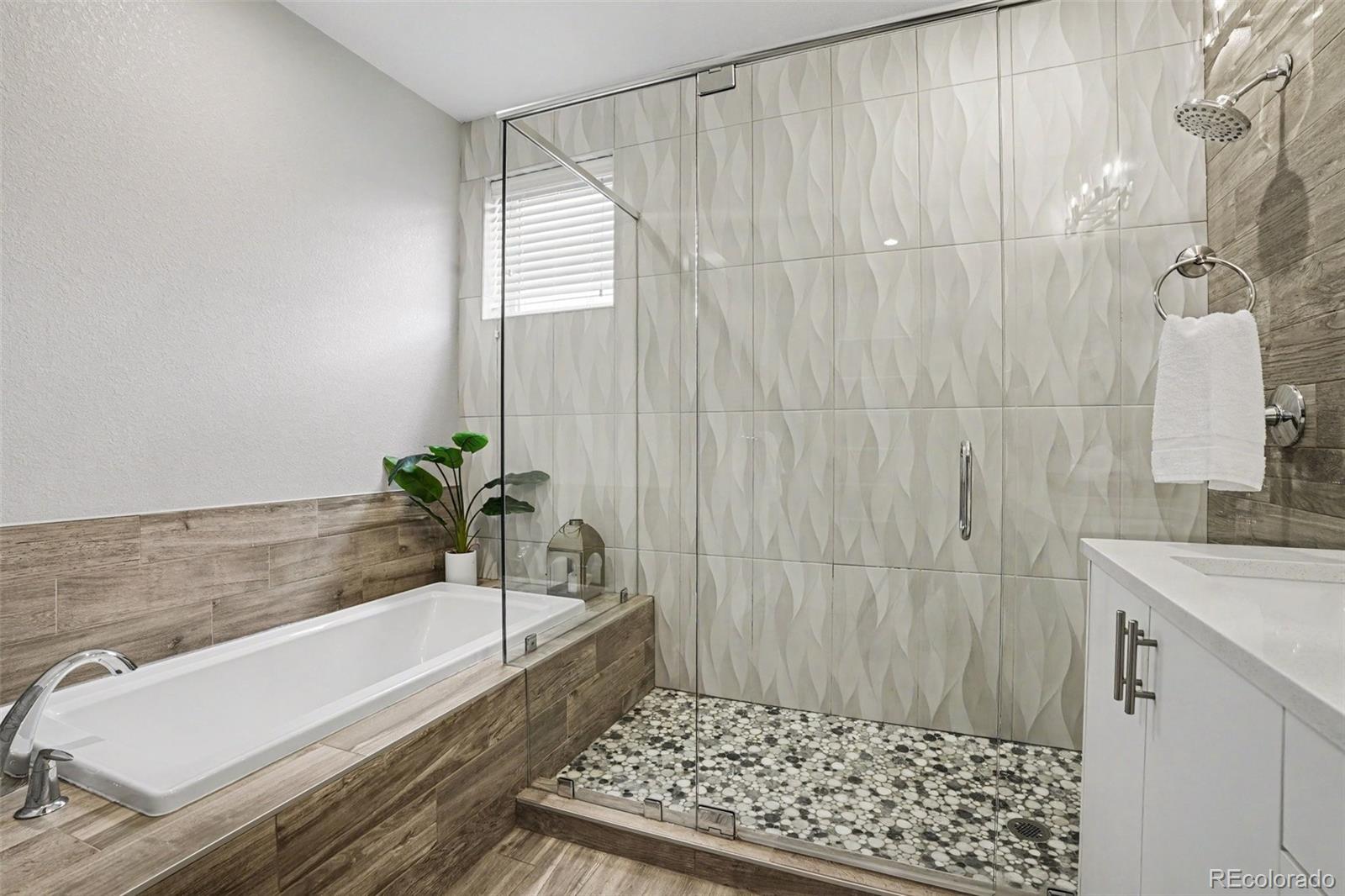 MLS Image #14 for 527  josephine street,denver, Colorado