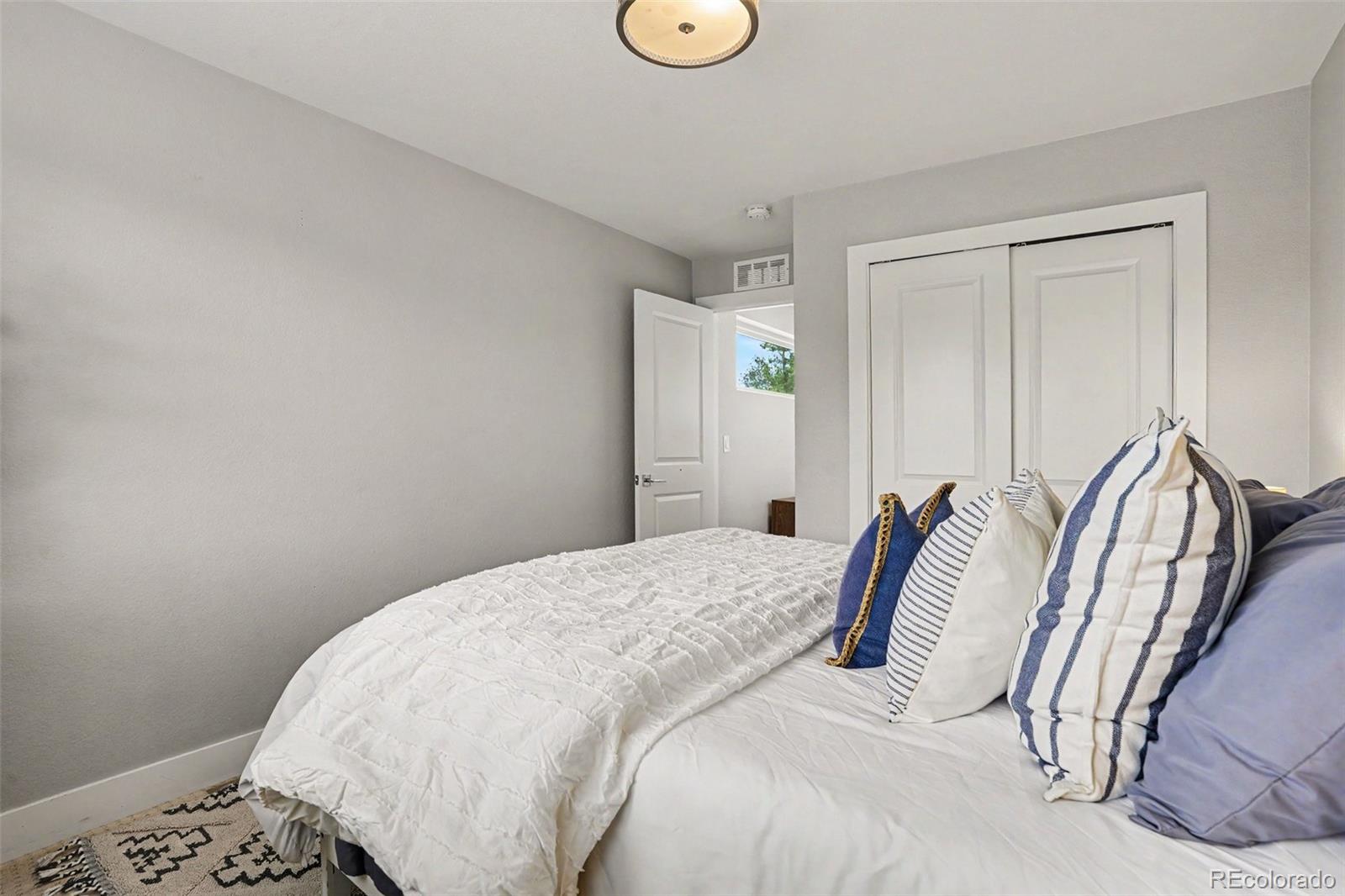 MLS Image #21 for 527  josephine street,denver, Colorado