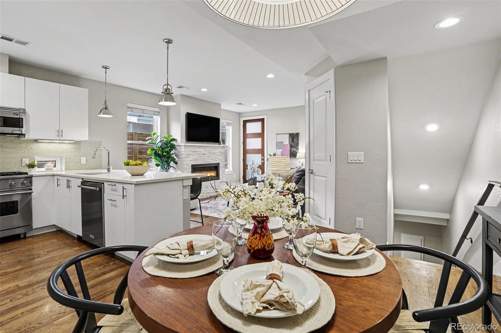 MLS Image #5 for 527  josephine street,denver, Colorado