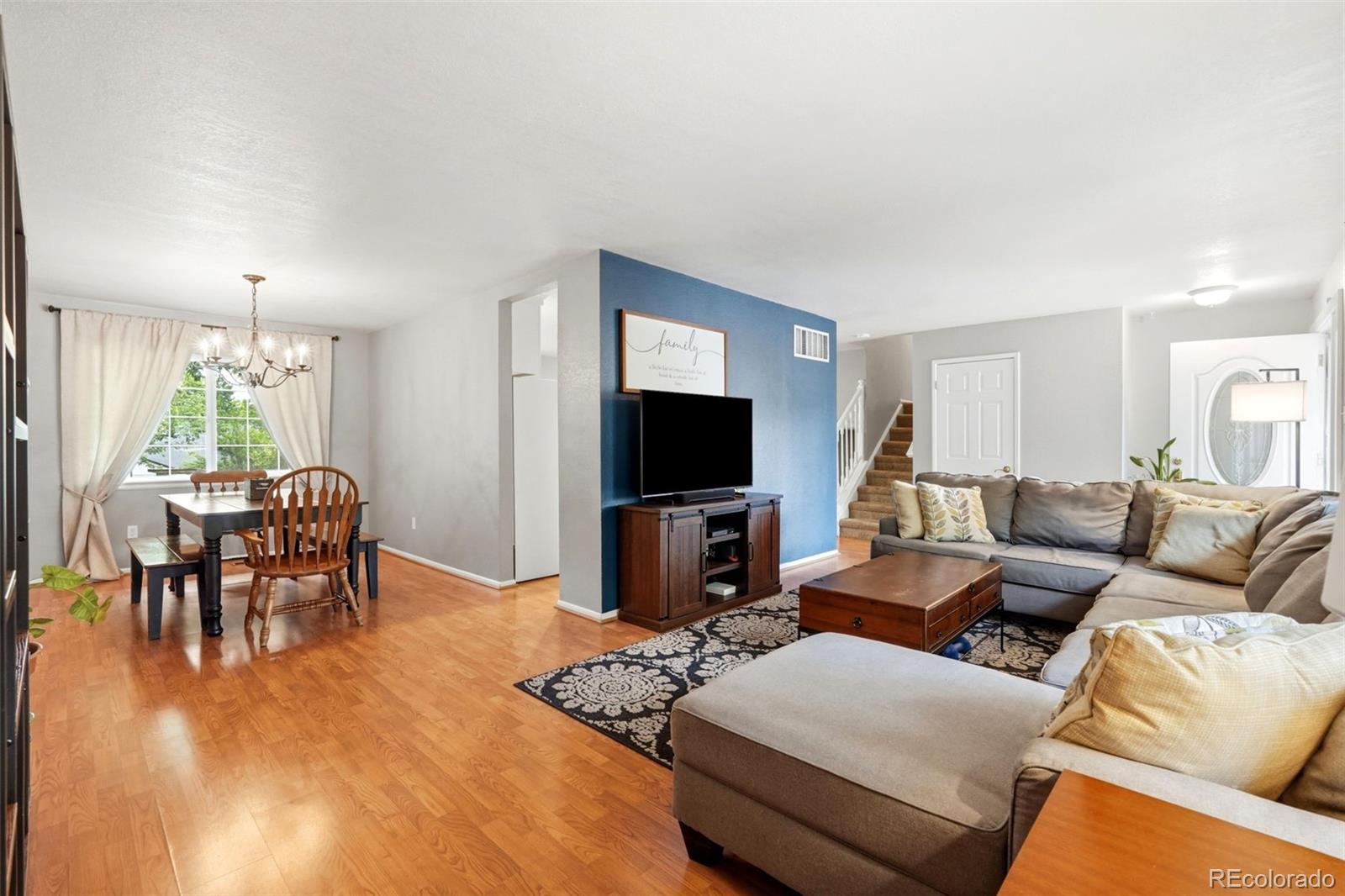 MLS Image #3 for 2863 s reading court,denver, Colorado