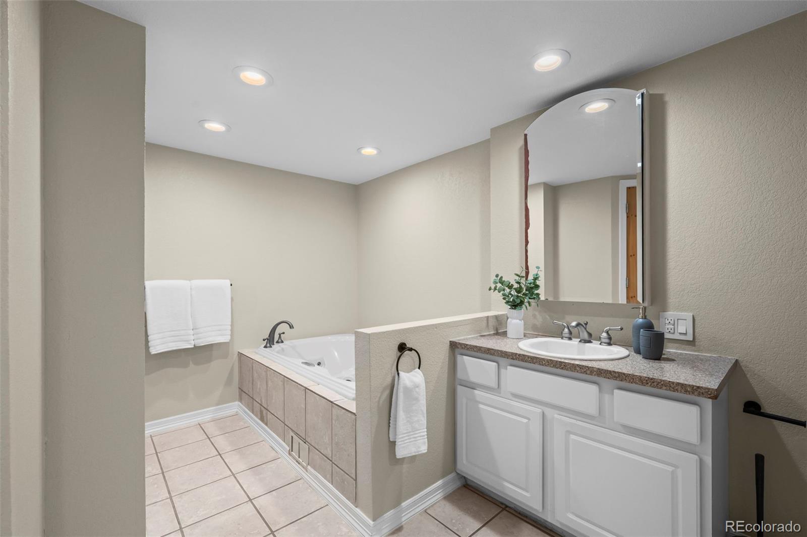 MLS Image #24 for 2351 s garland court,lakewood, Colorado