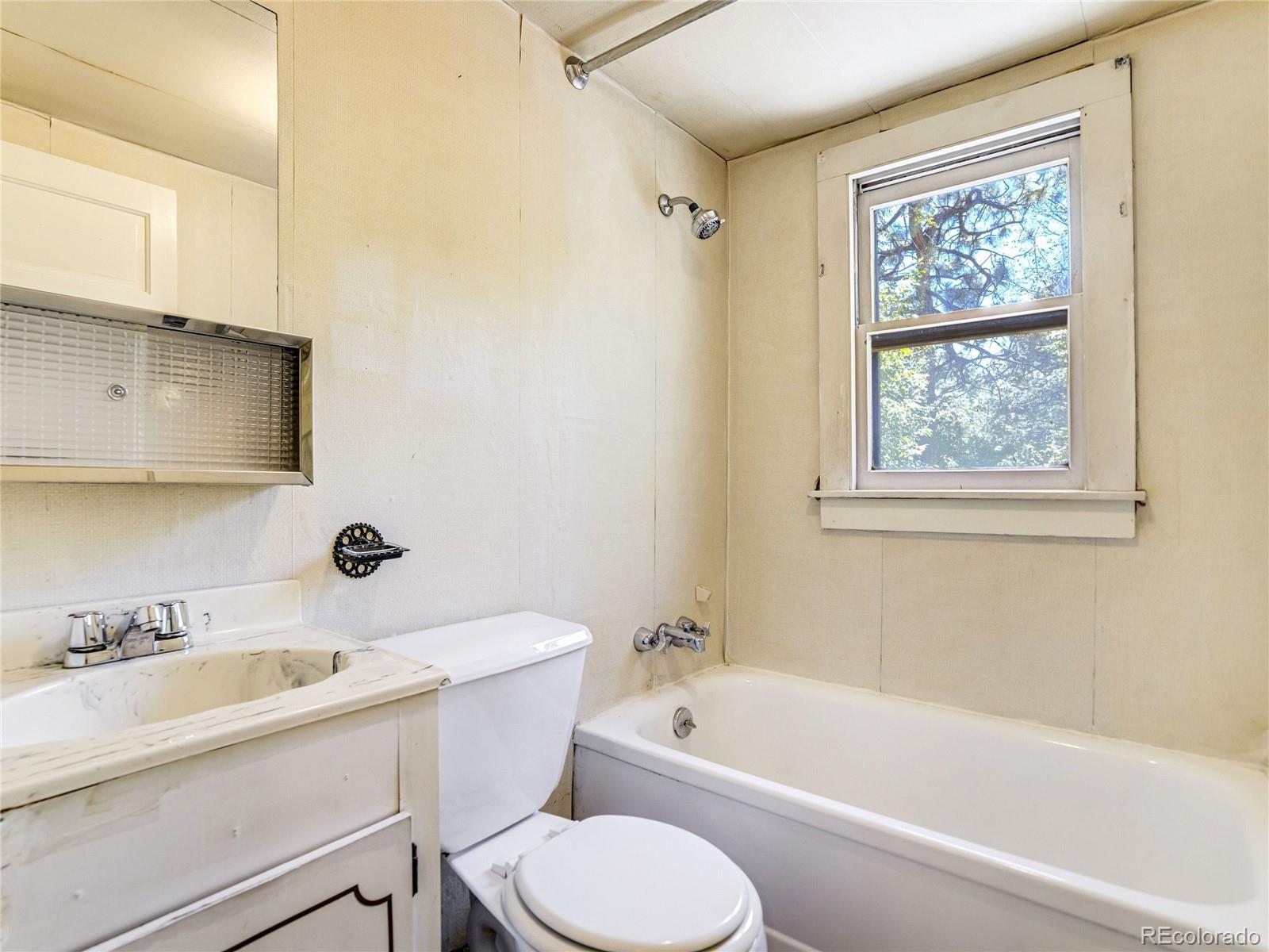 MLS Image #14 for 1823  cheyenne boulevard,colorado springs, Colorado