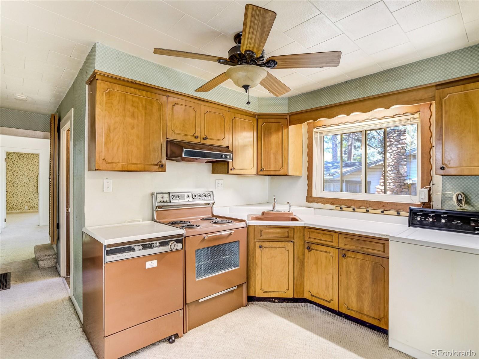MLS Image #3 for 1823  cheyenne boulevard,colorado springs, Colorado