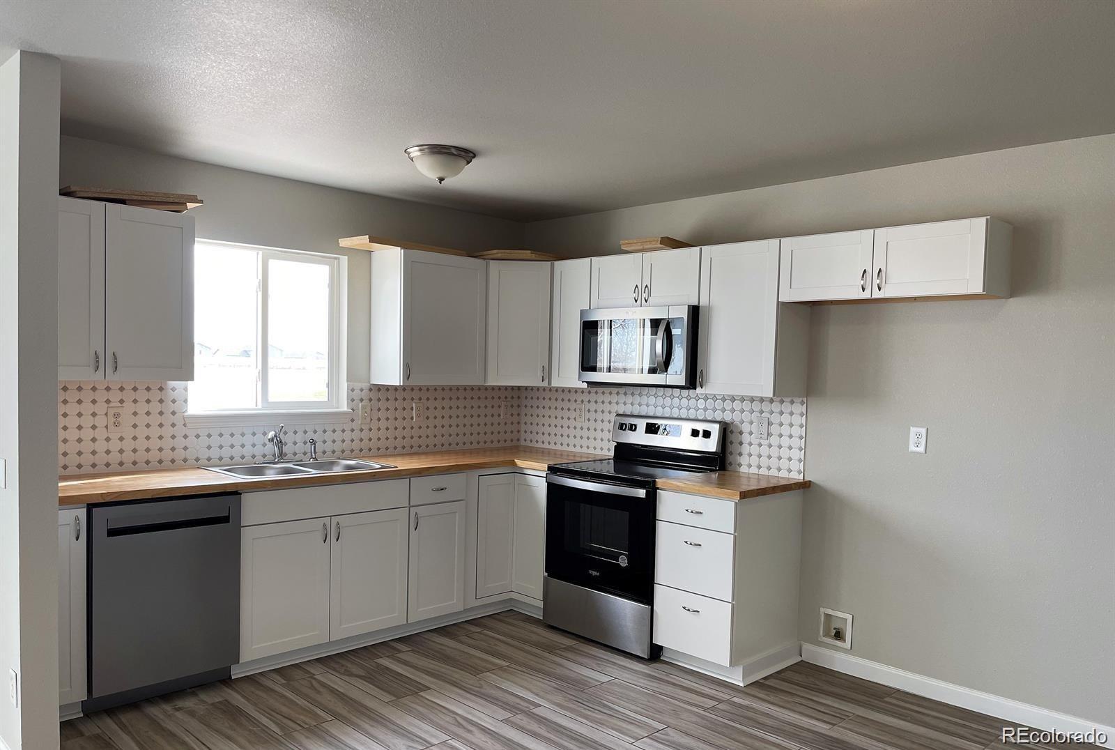MLS Image #3 for 2445  balsam avenue,greeley, Colorado