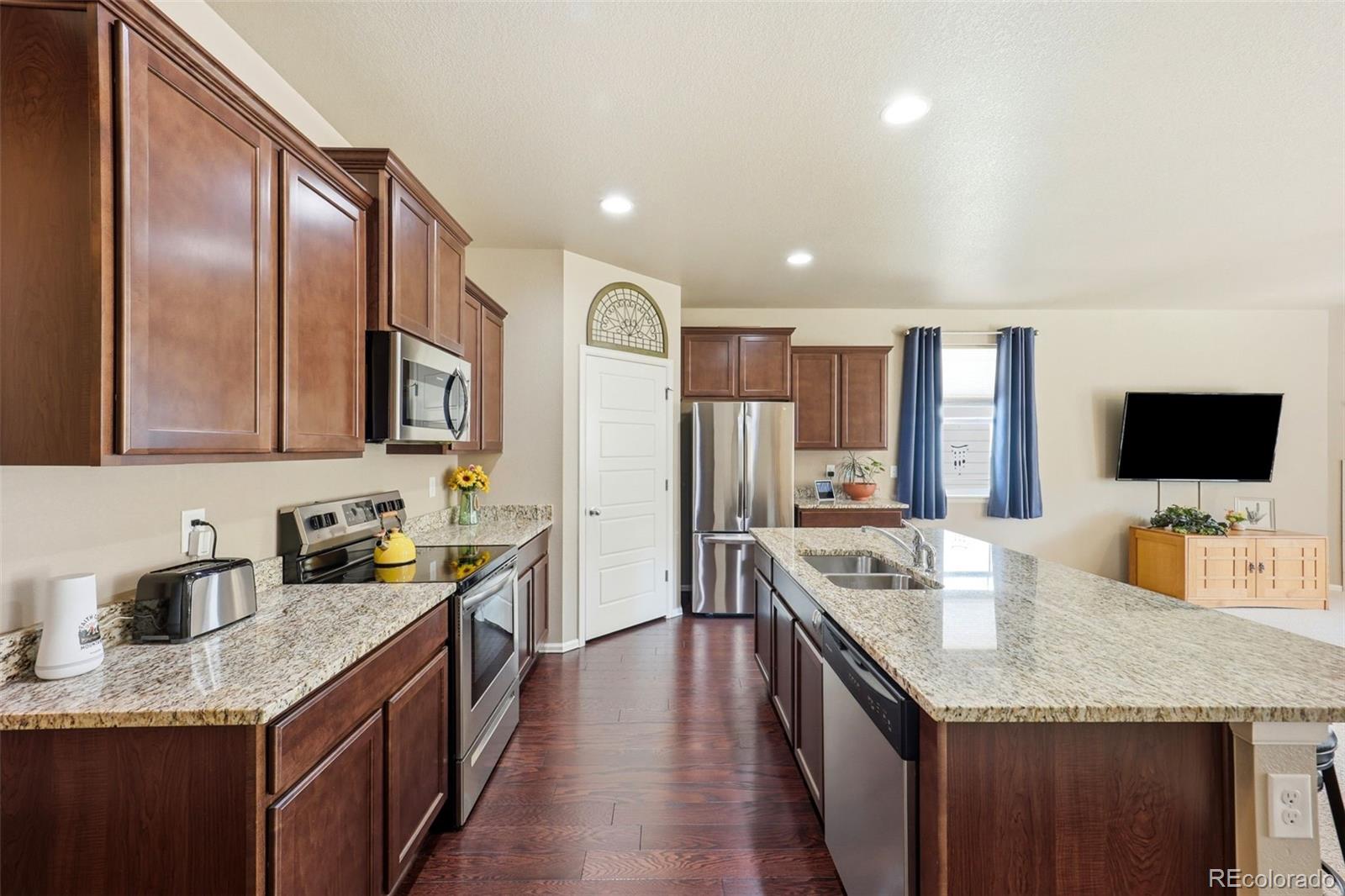 MLS Image #7 for 4832 s tempe street,aurora, Colorado