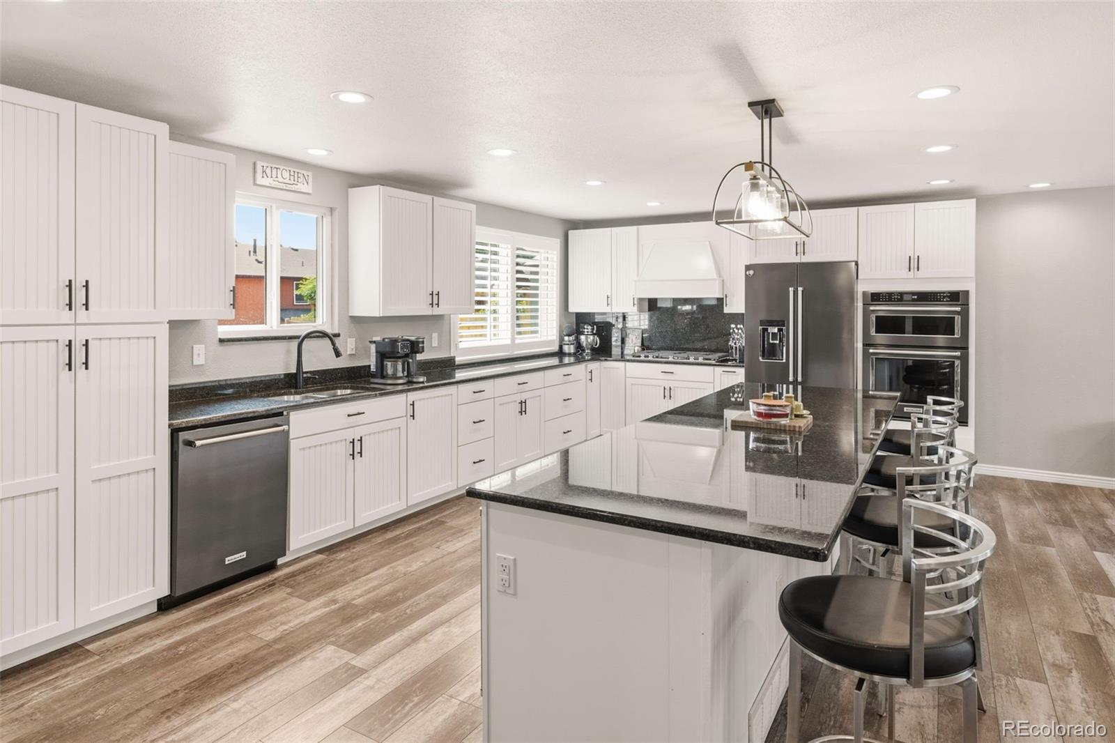 MLS Image #10 for 9425 w geddes place,littleton, Colorado