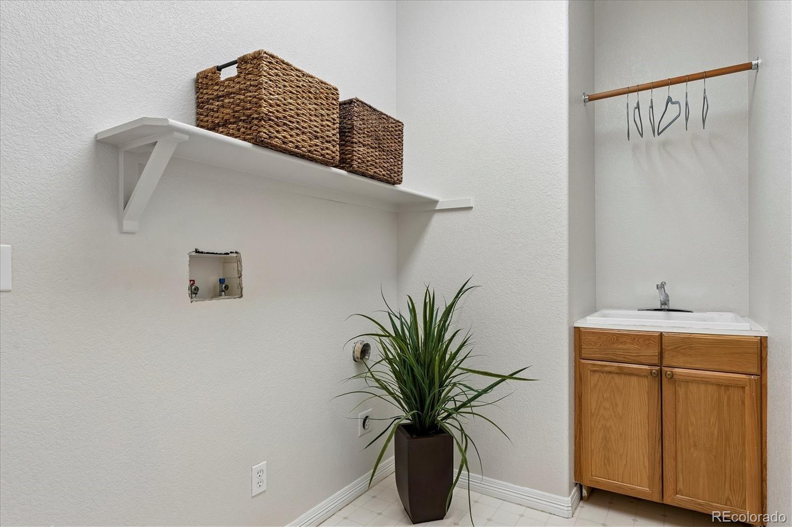 MLS Image #14 for 11022  independence circle,parker, Colorado