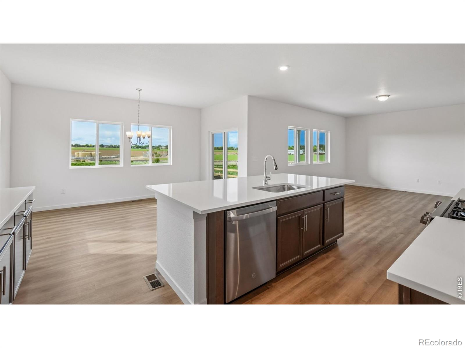 MLS Image #10 for 644  piedmontese street,johnstown, Colorado