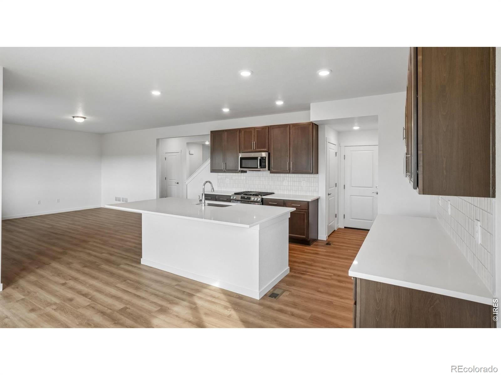 MLS Image #11 for 644  piedmontese street,johnstown, Colorado