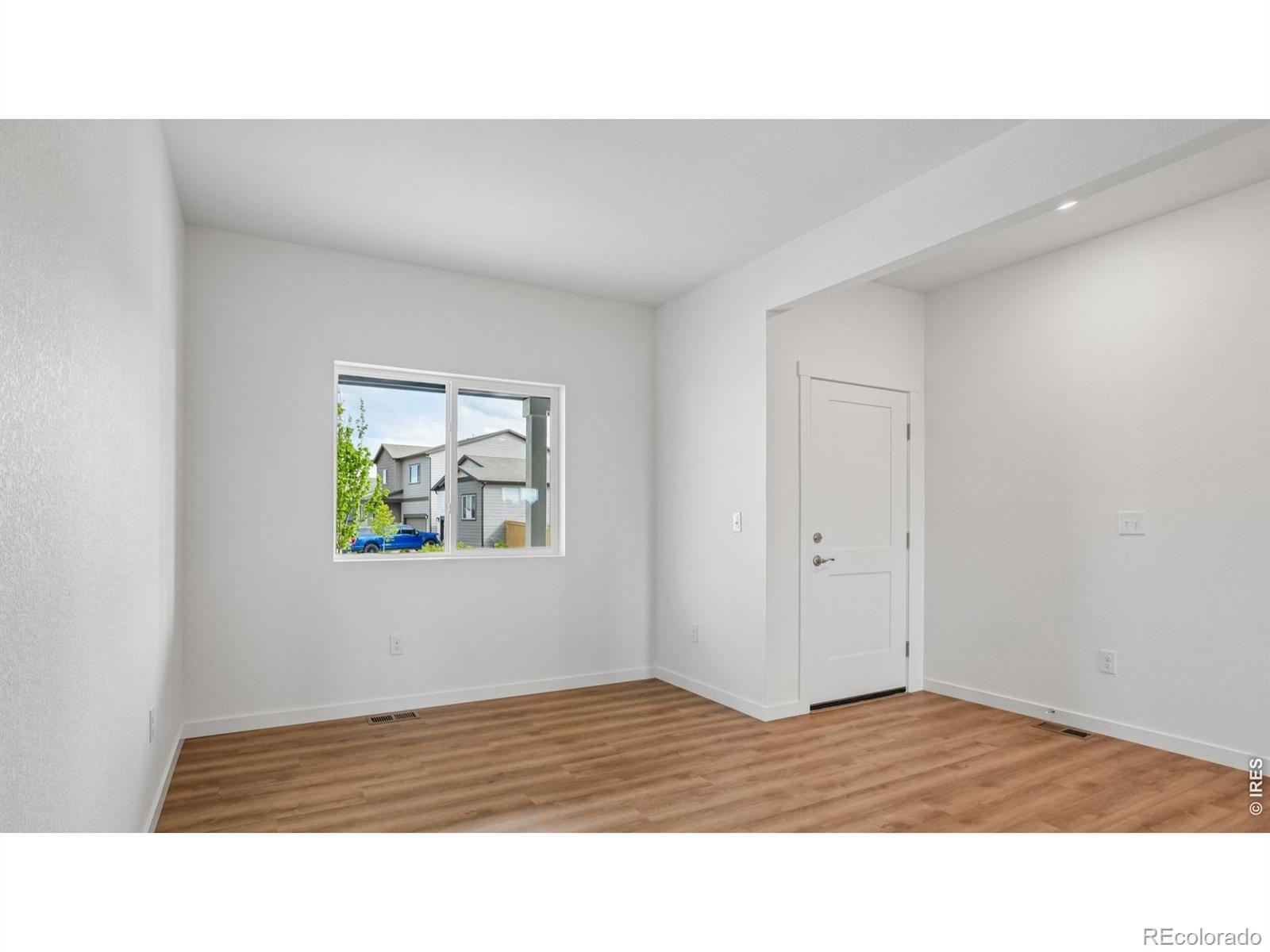 MLS Image #4 for 644  piedmontese street,johnstown, Colorado