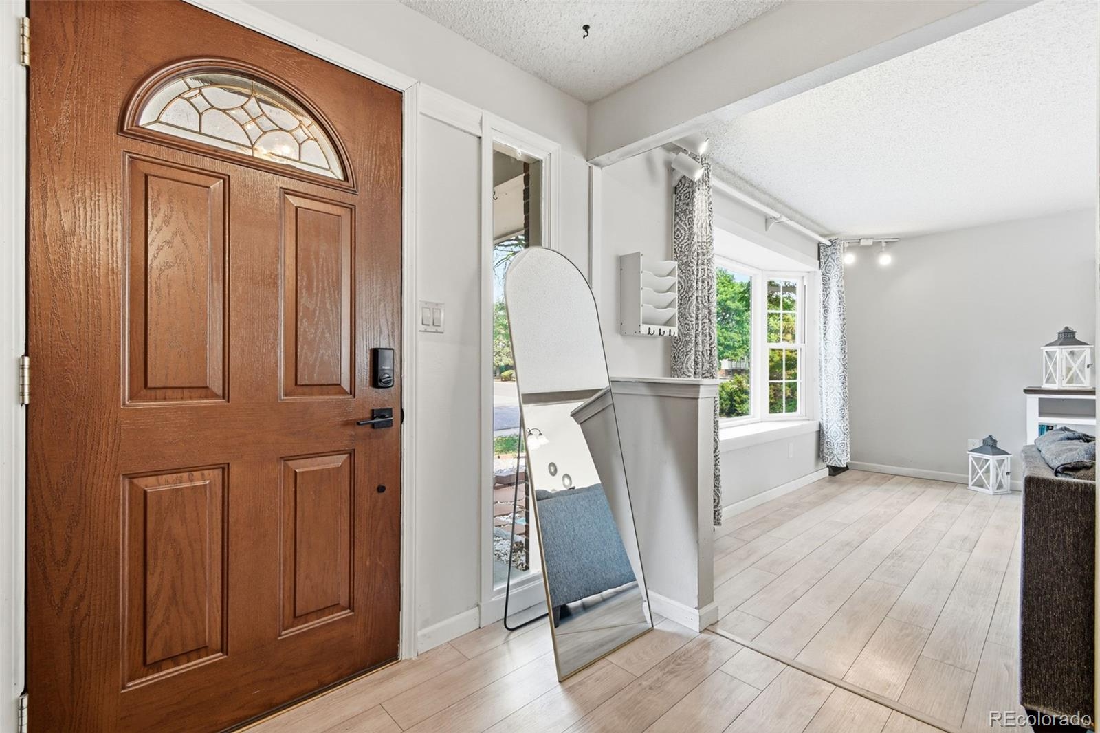 MLS Image #4 for 7216 s pierce court,littleton, Colorado