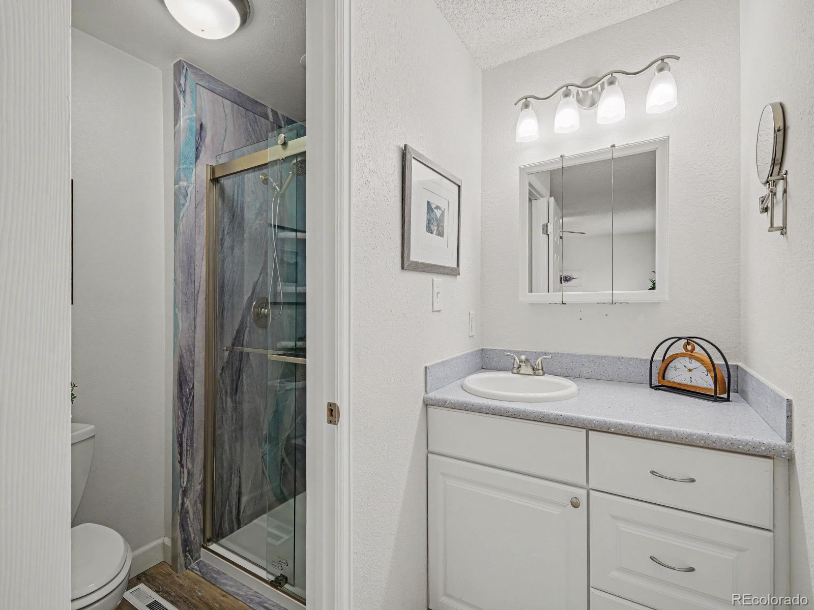 MLS Image #13 for 3030 s macon circle ,aurora, Colorado