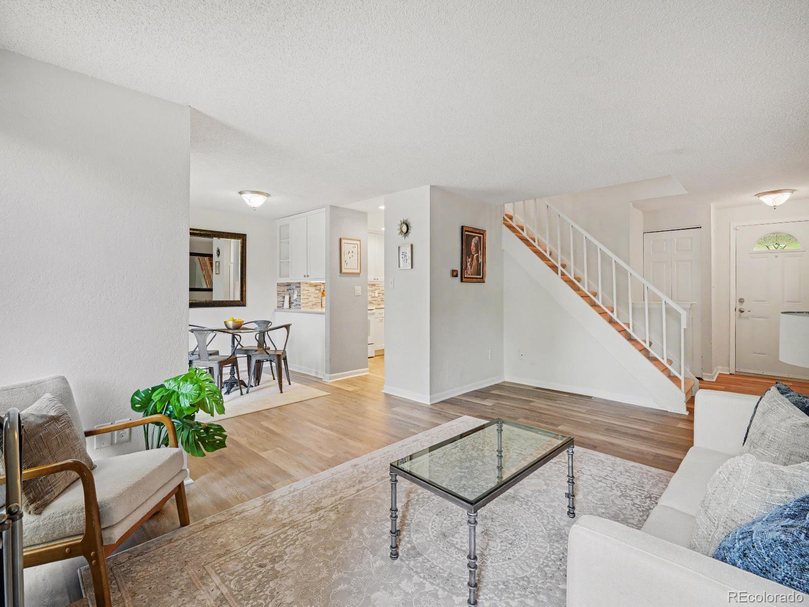 MLS Image #3 for 3030 s macon circle ,aurora, Colorado